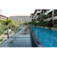 Picture Thailand Pattaya Grand Heritage Hotel 2011-01 10 - Street Grand Heritage Hotel