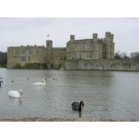 Picture United Kingdom Leeds castle 2001-04 18 - Hotel Pools Leeds castle