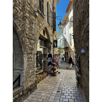 Picture France Vence 2024-04 66 - Waterfall Vence