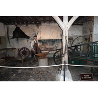 Picture France Vaux Le Vicomte Castle Horse driven carriages museum 2010-09 10 - Waterfalls Horse driven carriages museum