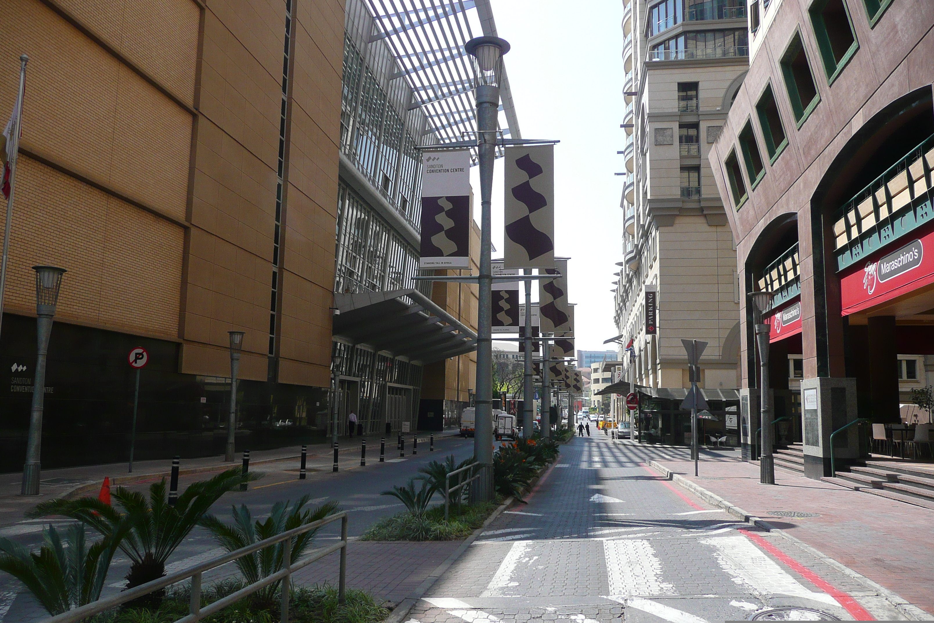 照片 南非(South Africa) 约翰内斯堡(Johannesburg) 纳尔逊·曼德拉购物中心(Nelson Mandela Mall) 2008-09 0