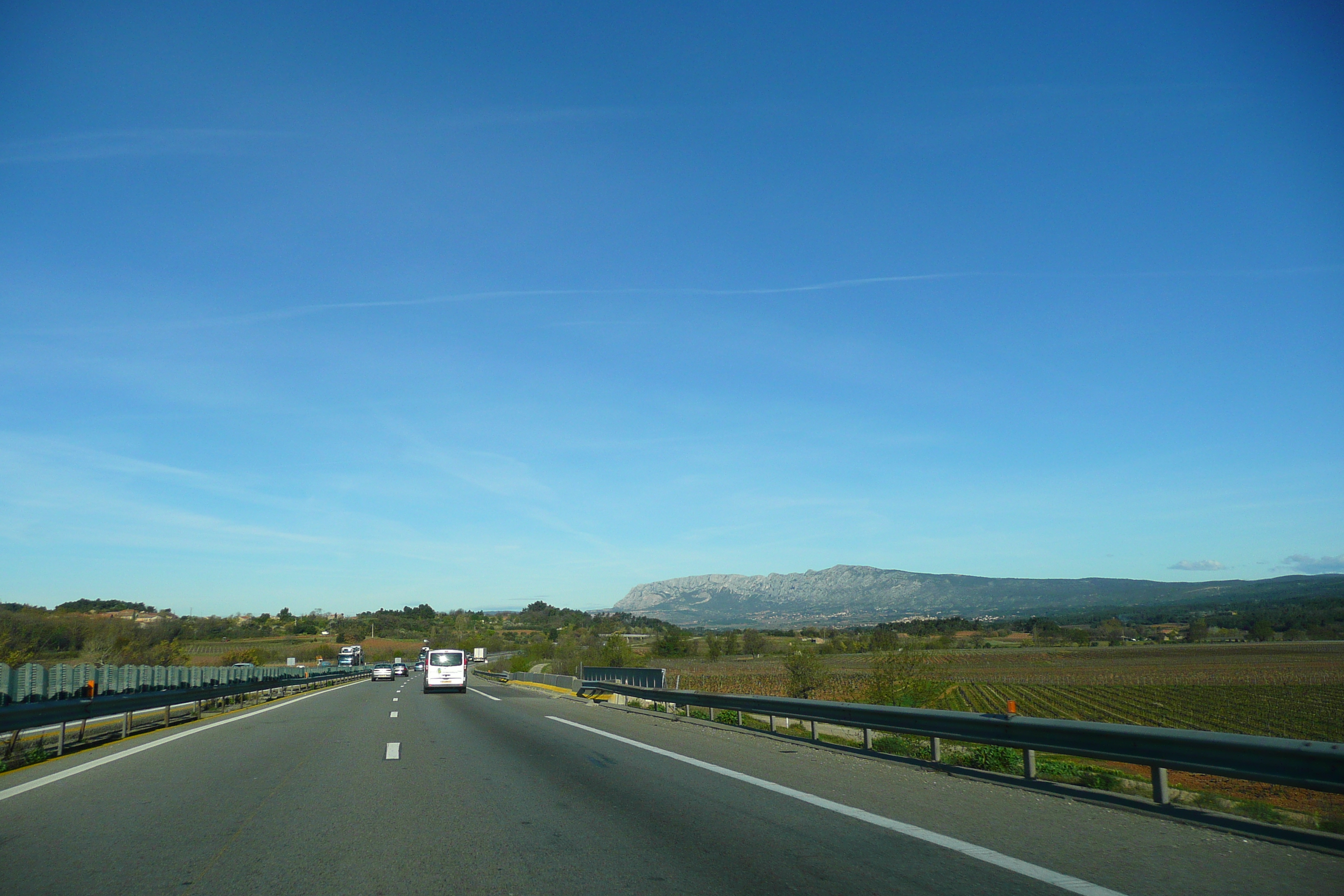 照片 法国(France) 蔚蓝海岸(French Riviera) 勒吕克至艾克斯公路(Le Luc to Aix Road) 2008-04 55