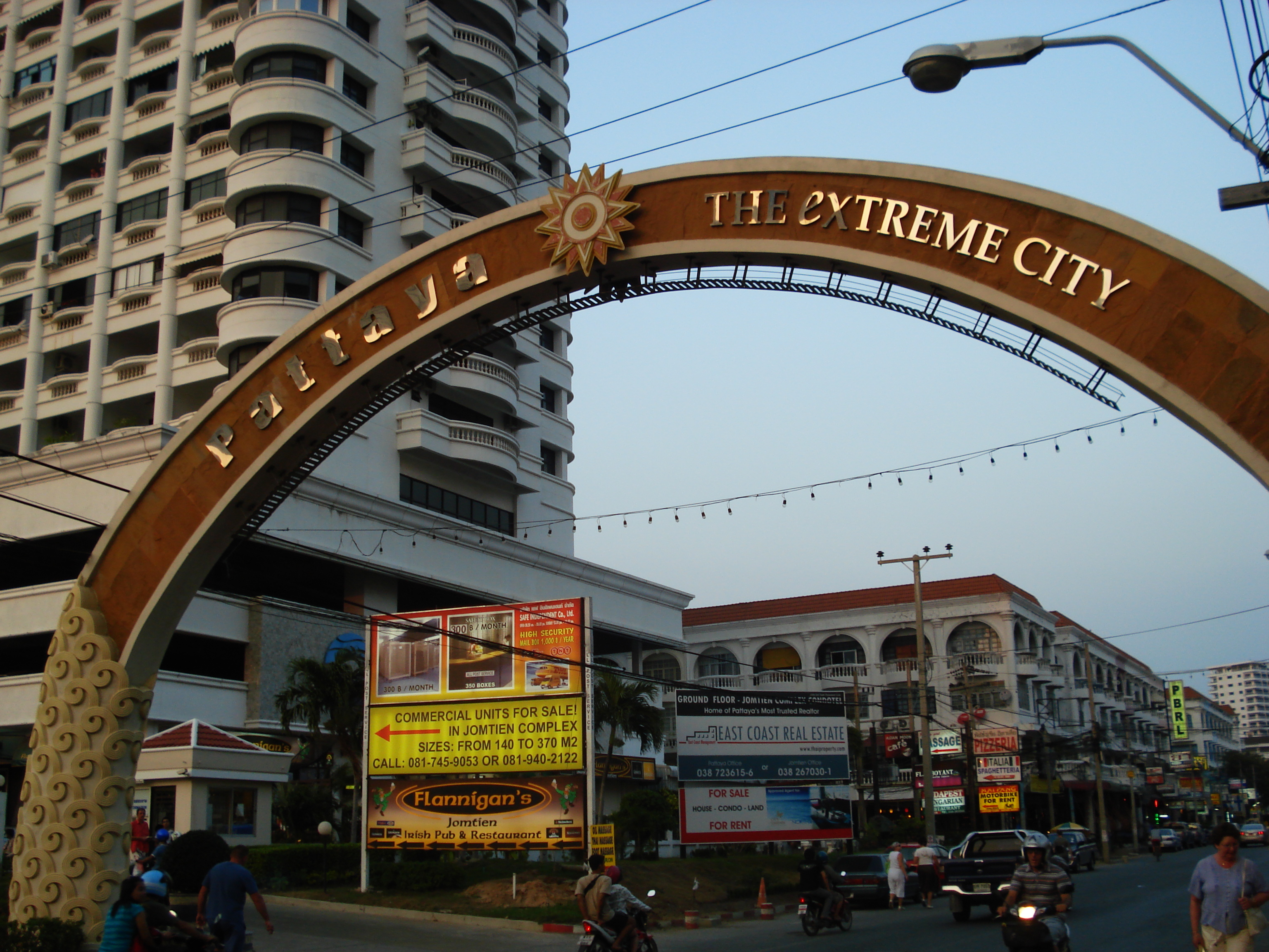 照片 泰国(Thailand) 宗甸(Jomtien) 塔帕亚路(Thappraya) 2008-01 51