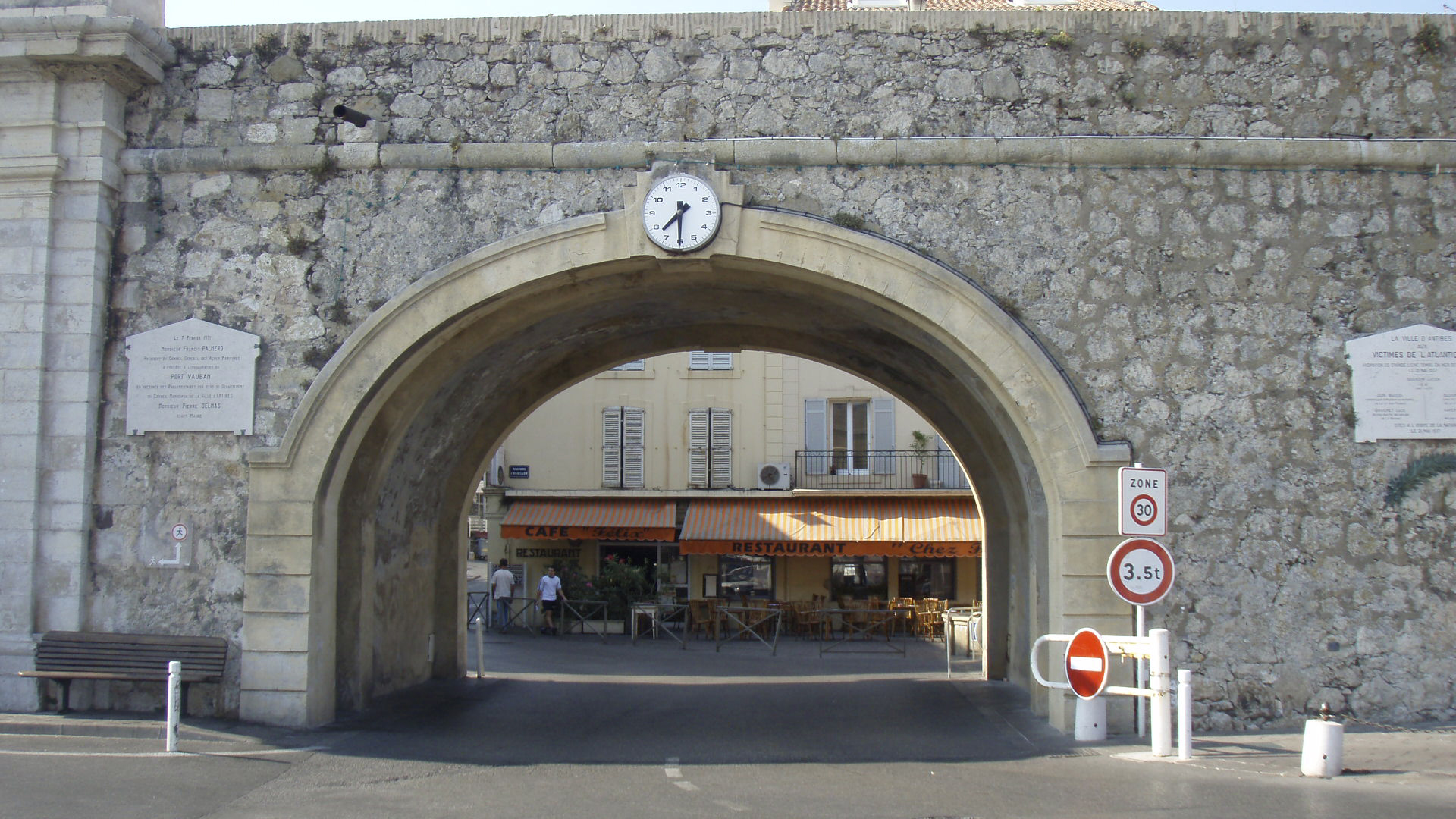 照片 法国(France) 昂蒂布(Antibes) 阿吉永大道(Boulevard Aguillon) 2007-08 28