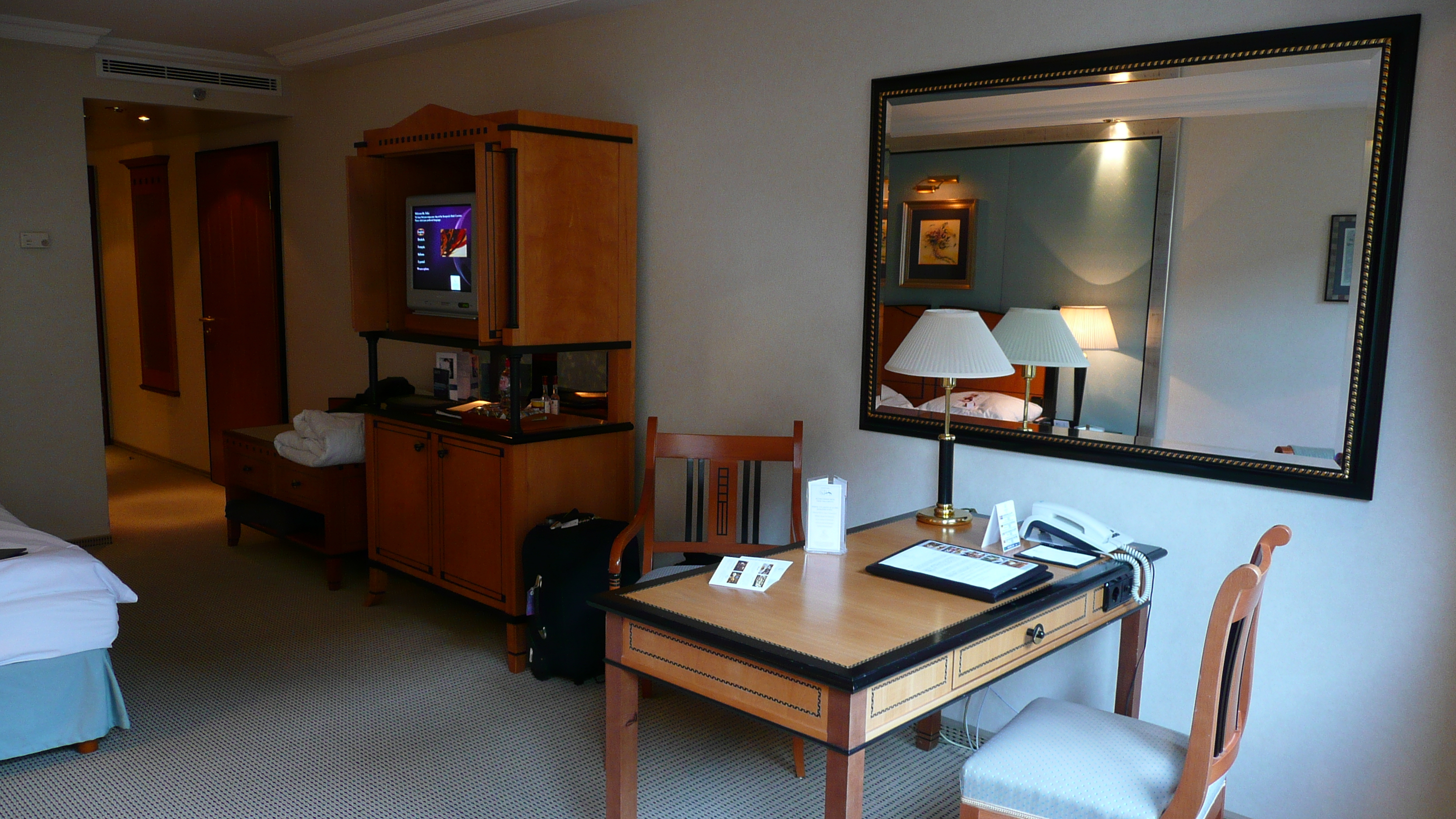 照片 匈牙利(Hungary) 布达佩斯(Budapest) 科尔维努斯凯宾斯基酒店(Kempinski Hotel Corvinus) 2007-06 0