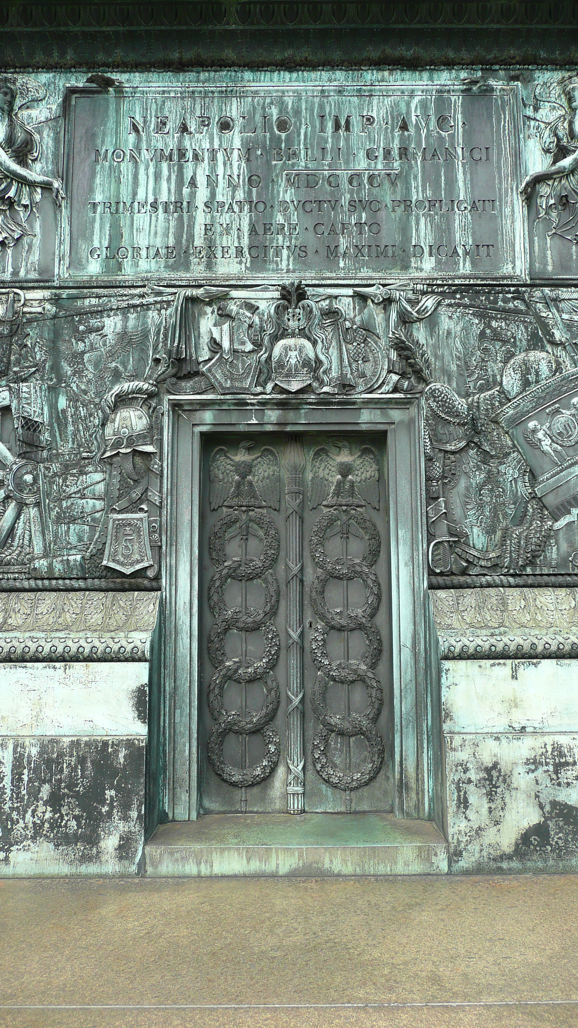 照片 法国(France) 巴黎(Paris) 旺多姆广场(Place Vendome) 旺多姆圆柱(Colonne de Vendome) 2007-07 24