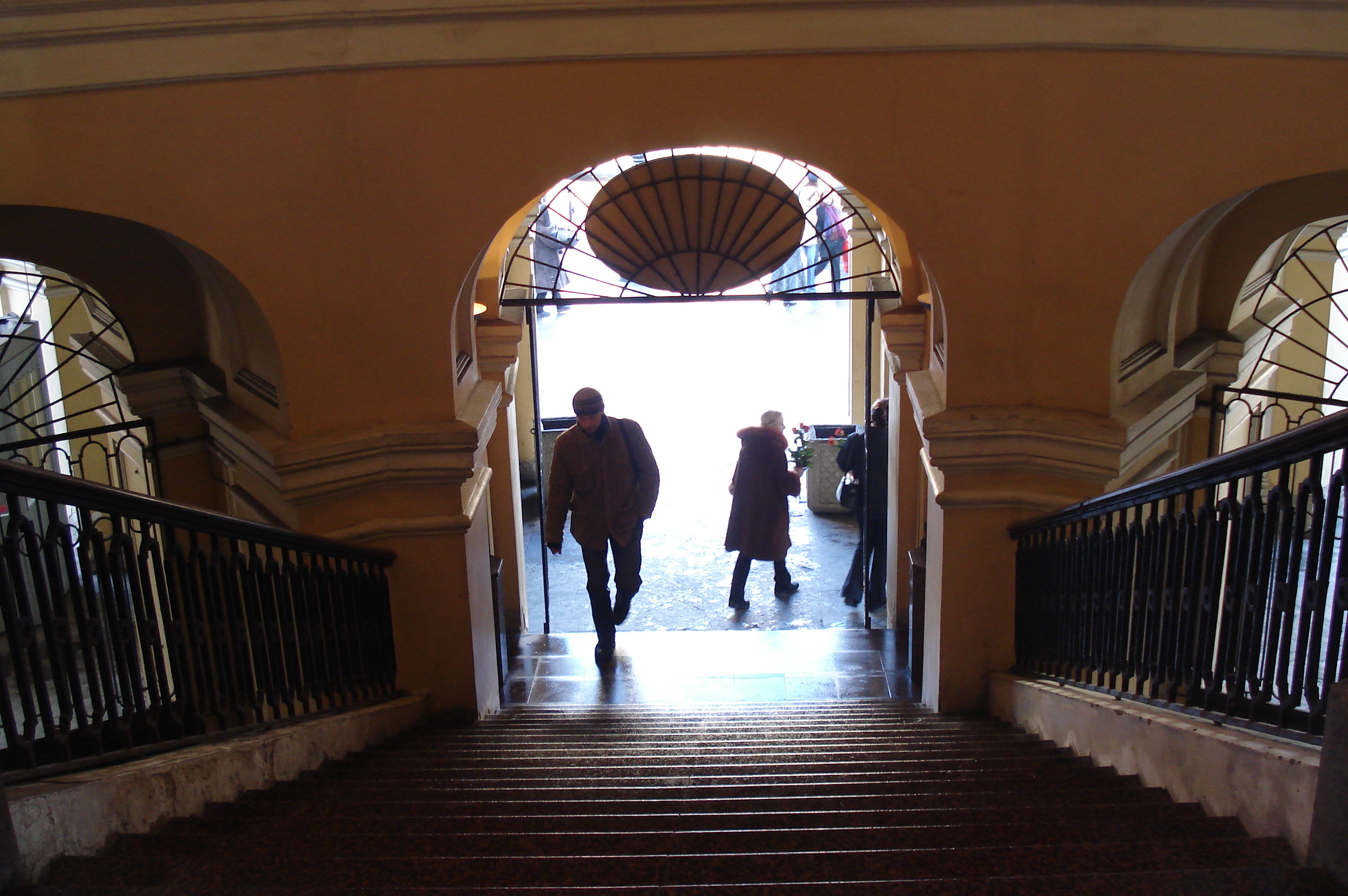 照片 俄罗斯(Russia) 圣彼得堡(St Petersburg) 涅瓦百货商店(Nevsky Departement Store) 2006-03 12