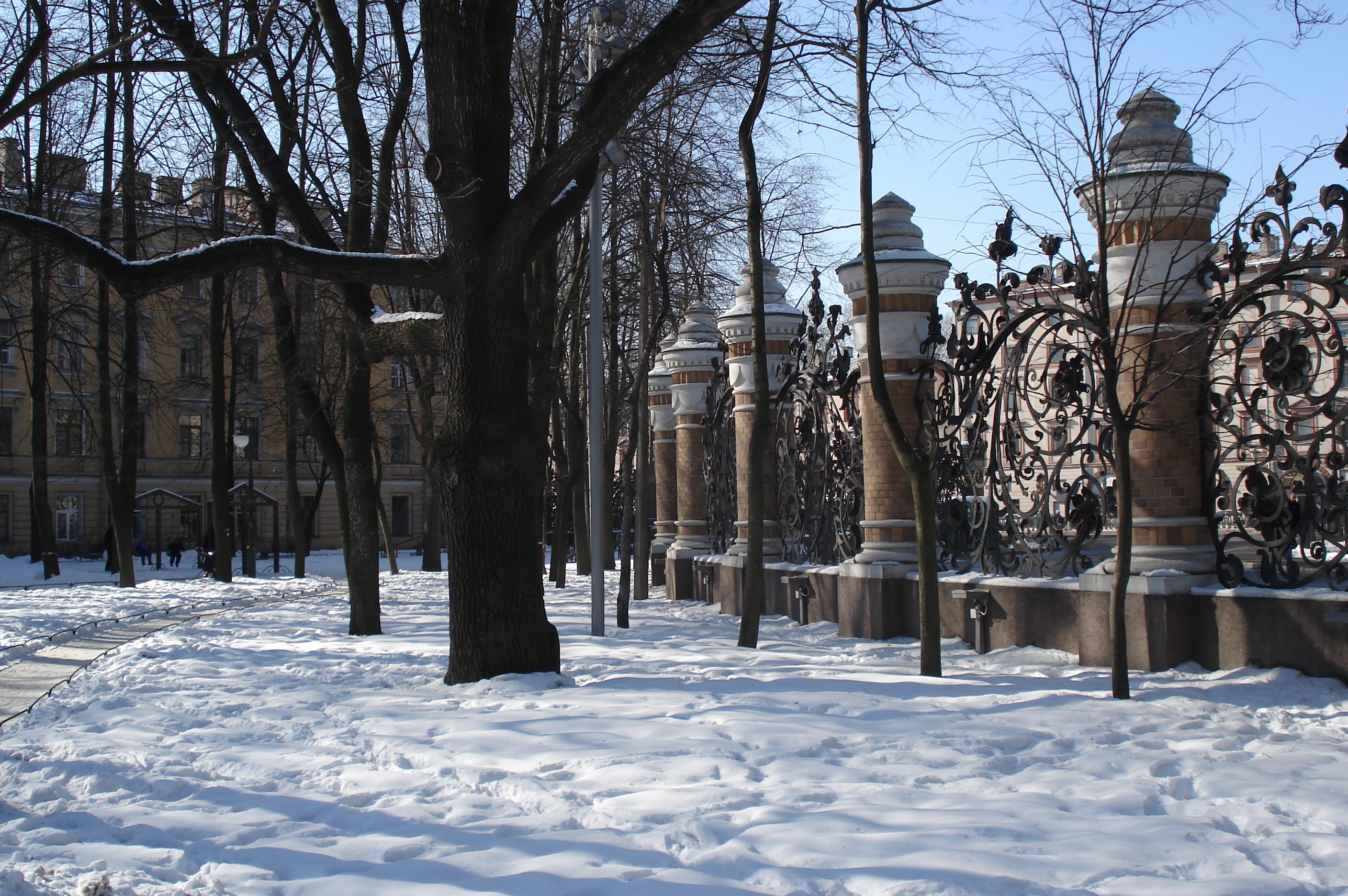 照片 俄罗斯(Russia) 圣彼得堡(St Petersburg) 战神广场(Marsovo Pole) 2006-03 2