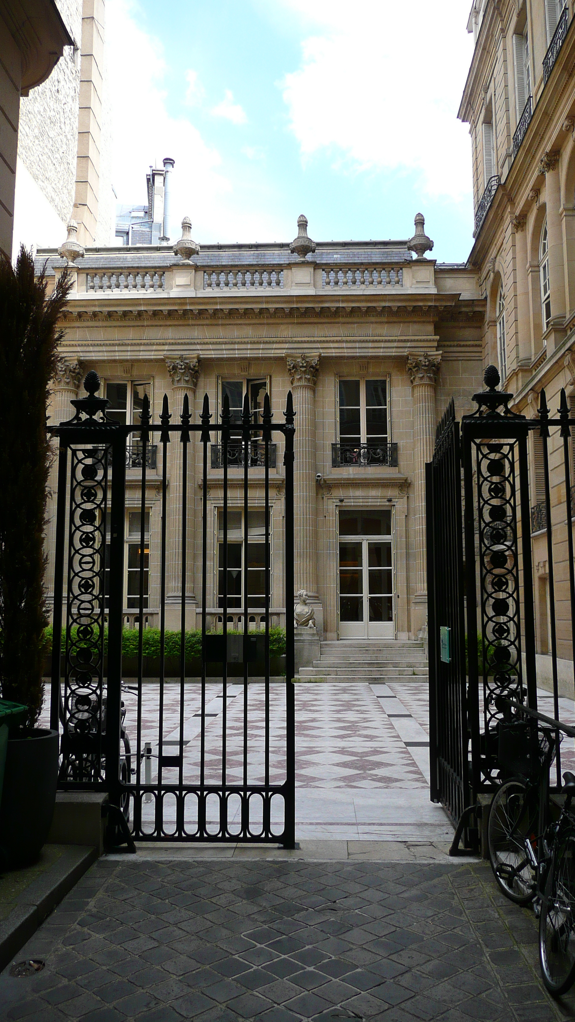 照片 法国(France) 巴黎(Paris) 旺多姆广场(Place Vendome) 2007-07 31