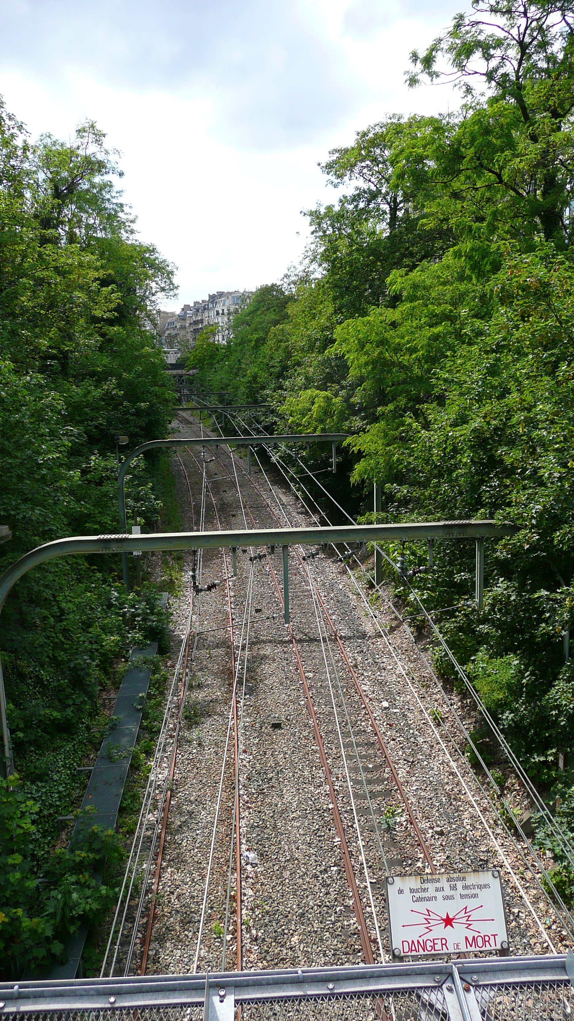 照片 法国(France) 巴黎(Paris) 第十七区(17th Arrondissement) 瓦格拉姆广场(Place Wagram) 2007-05 13
