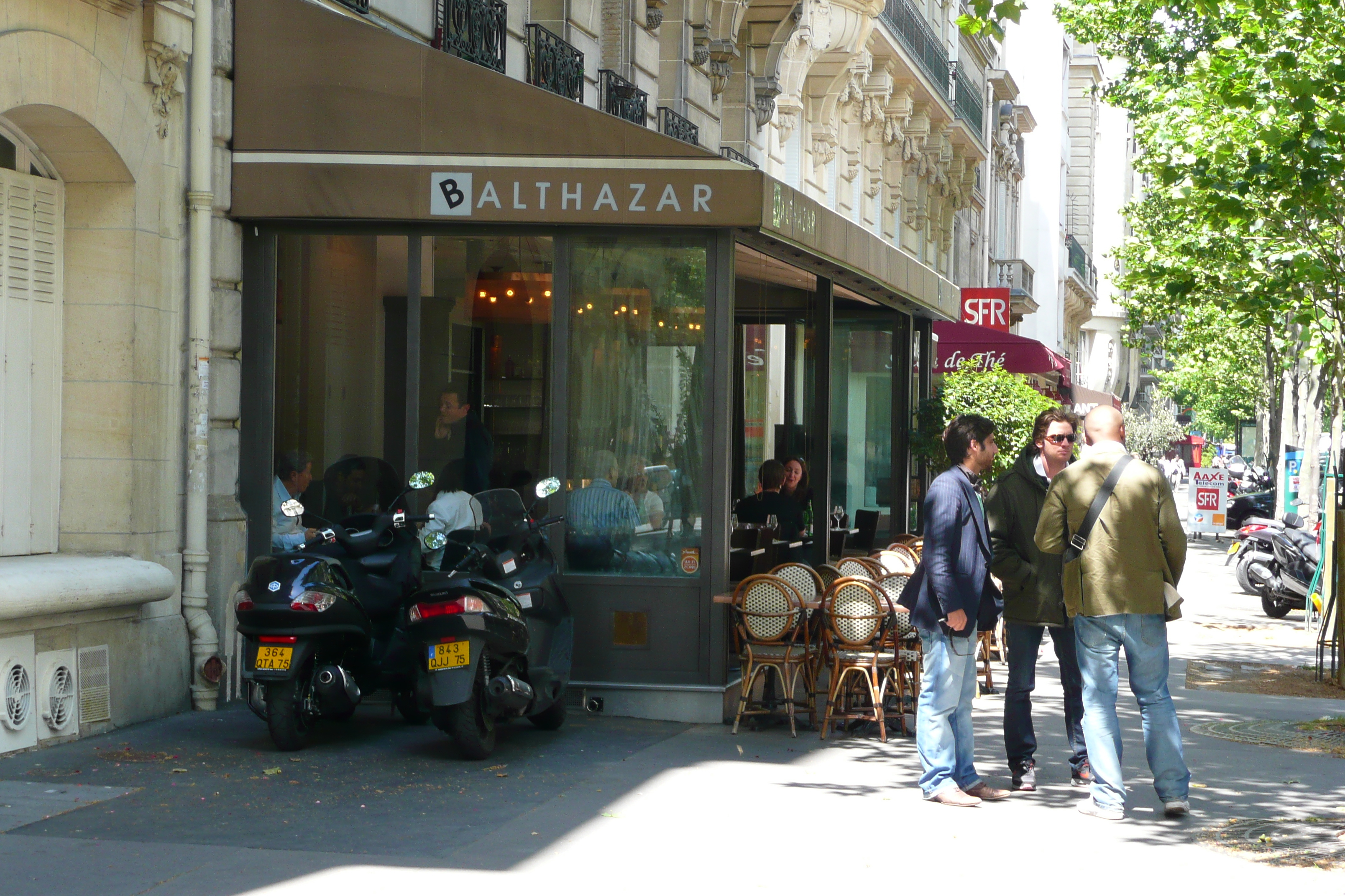 照片 法国(France) 巴黎(Paris) 尼尔大街(Avenue Niel) 2007-06 25