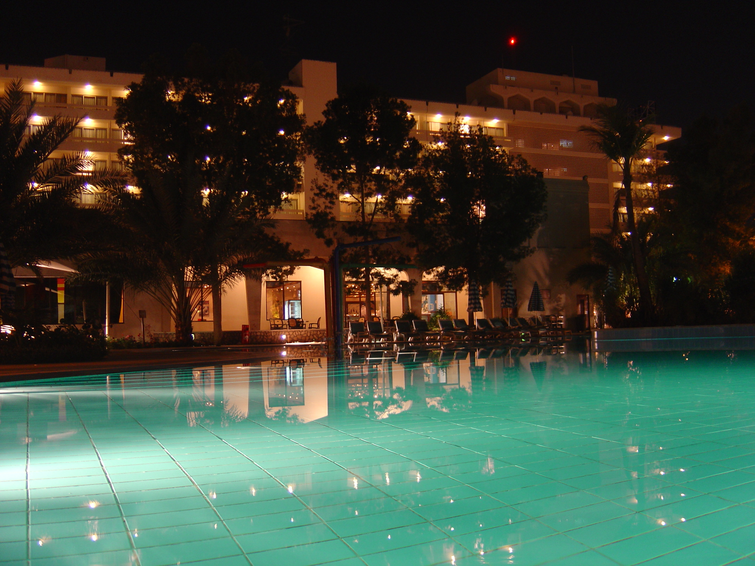 照片 阿联酋(United Arab Emirates) 艾因(Al Ain) 希尔顿酒店(Hilton Hotel) 2005-03 15