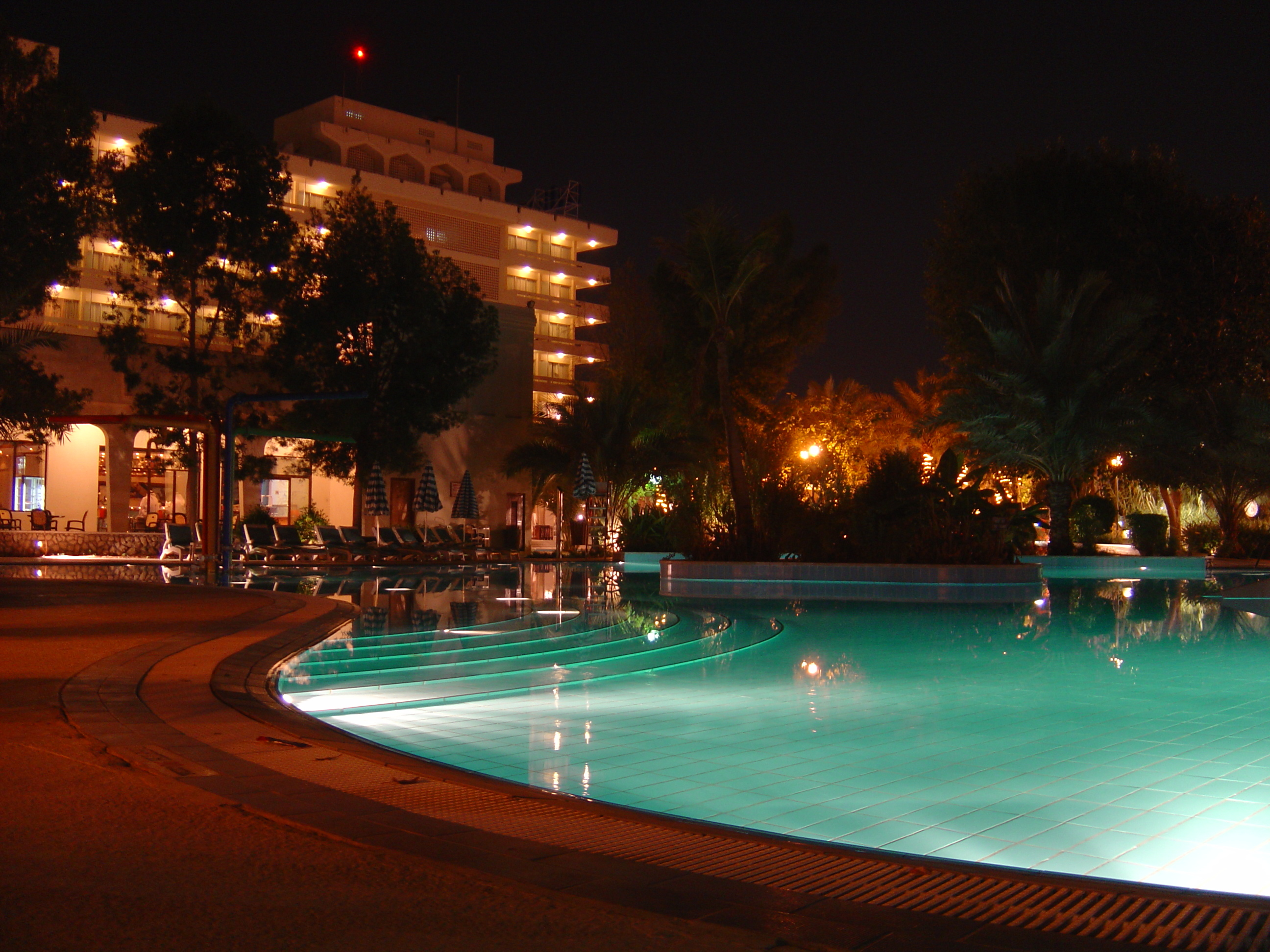 照片 阿联酋(United Arab Emirates) 艾因(Al Ain) 希尔顿酒店(Hilton Hotel) 2005-03 19