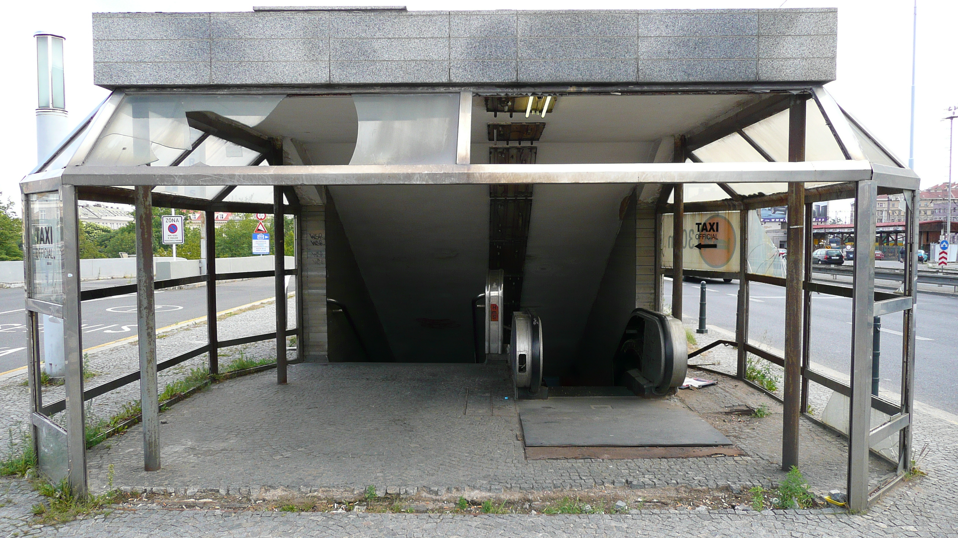 照片 捷克(Czech Republic) 布拉格(Prague) 威尔逊大街(Wilsonova) 2007-07 16