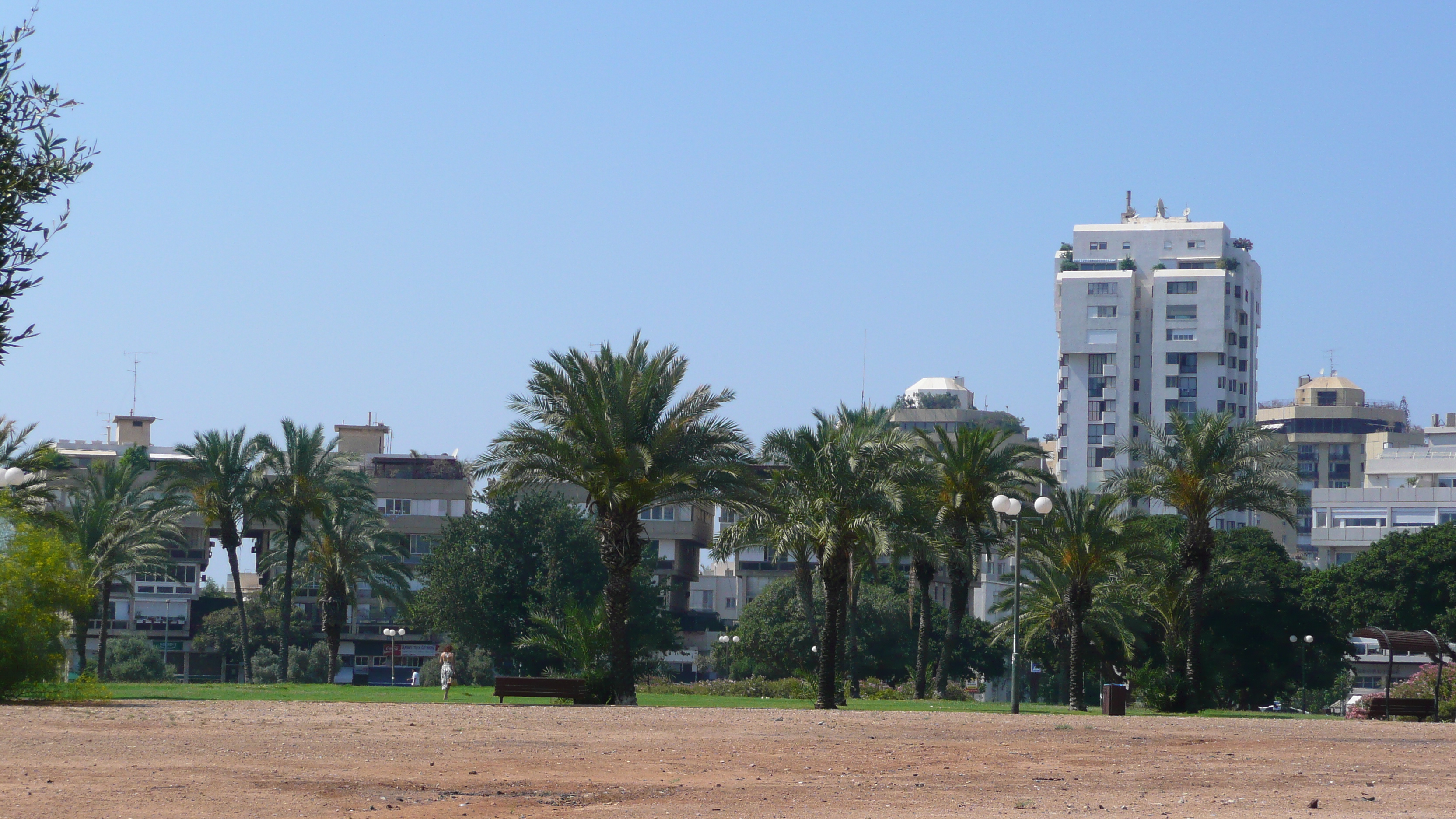 照片 以色列(Israel) 特拉维夫(Tel Aviv) 国家广场(Kikar Hamedina) 2007-06 31