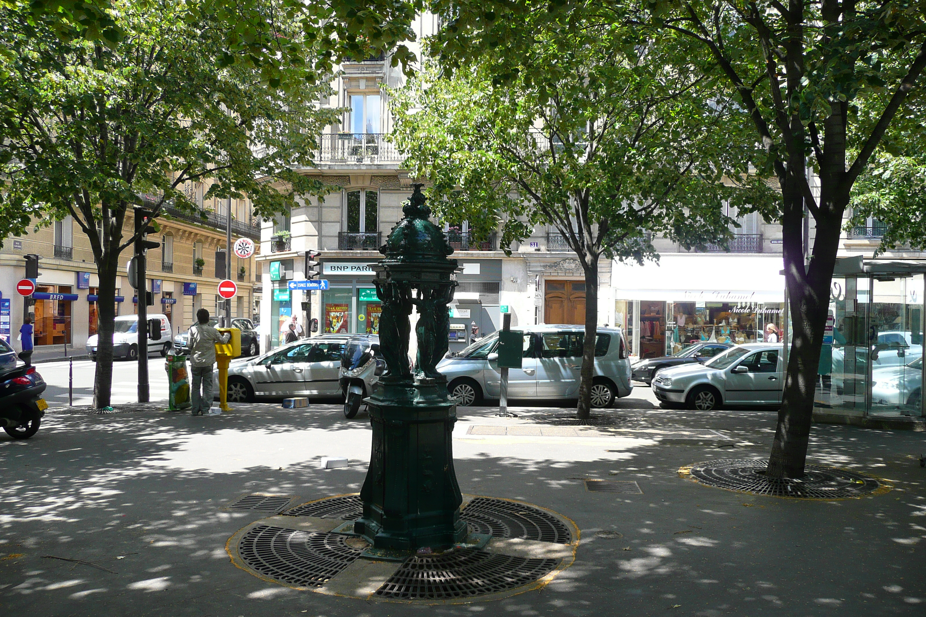 照片 法国(France) 巴黎(Paris) 尼尔大街(Avenue Niel) 2007-06 92