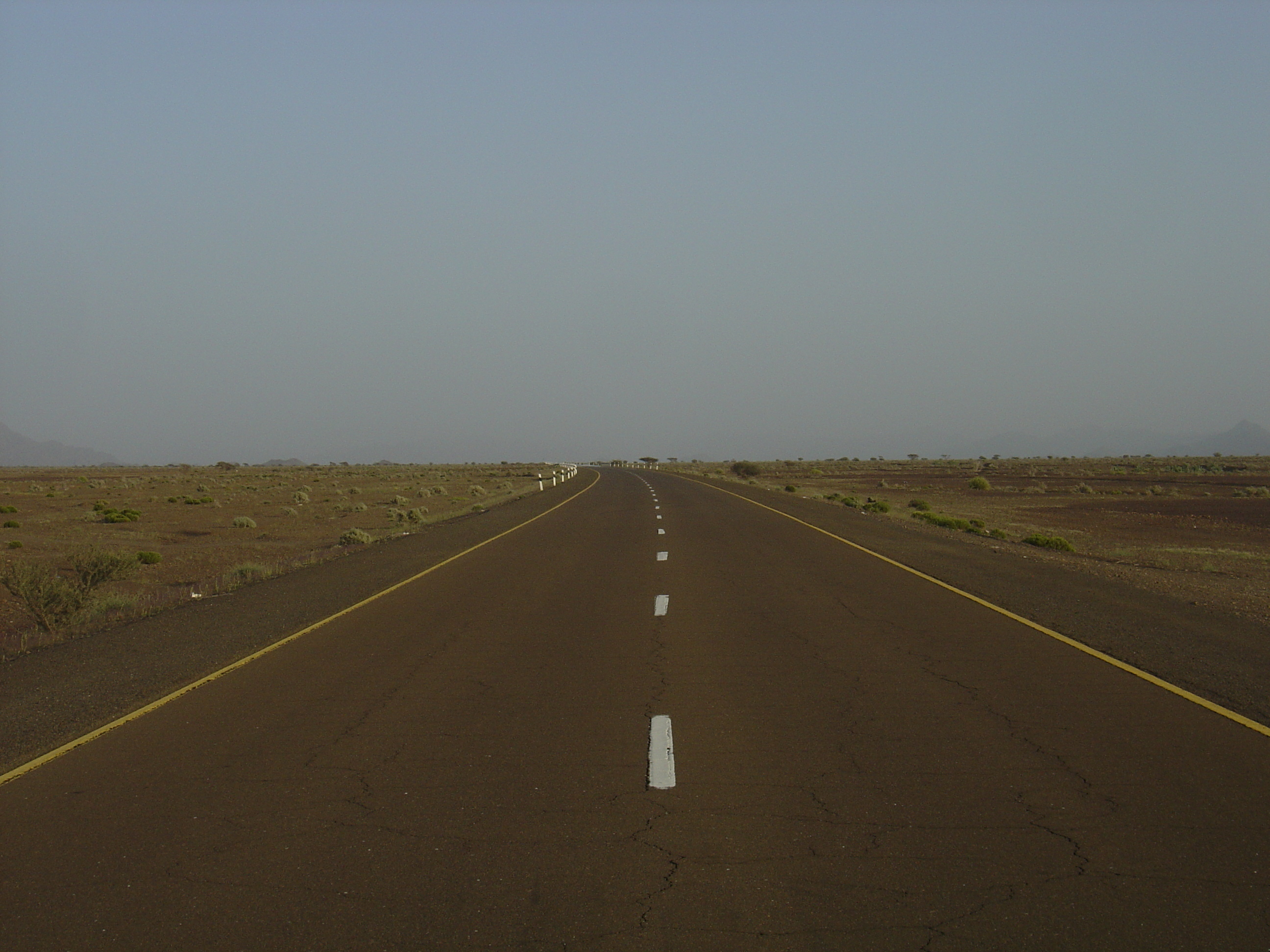 照片 阿曼(Oman) 布赖米至马哈达公路(Buraimi to Mahada road) 2005-03 25