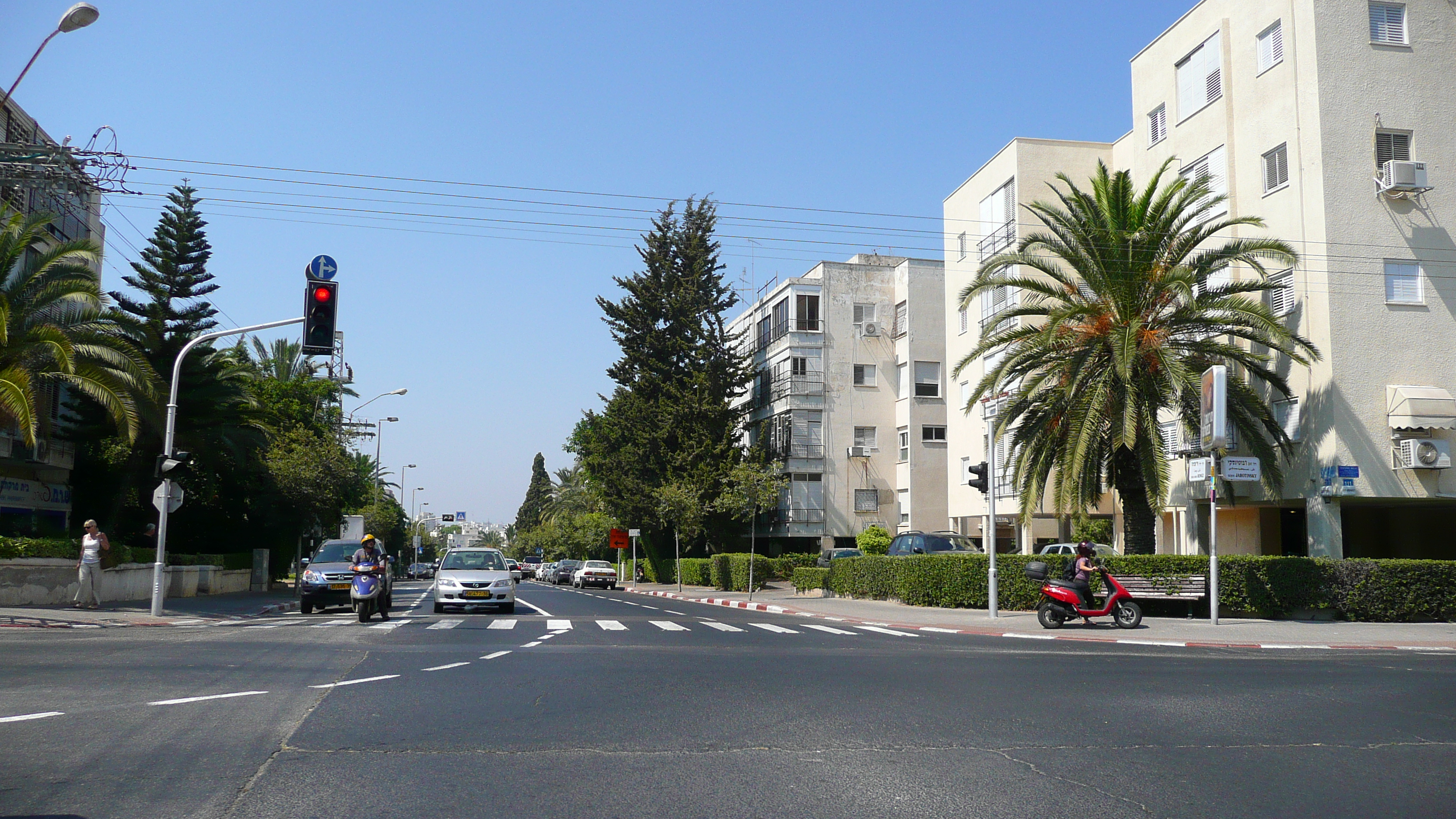 照片 以色列(Israel) 特拉维夫(Tel Aviv) 亚博廷斯基街(Jabotinsky Street) 2007-06 22