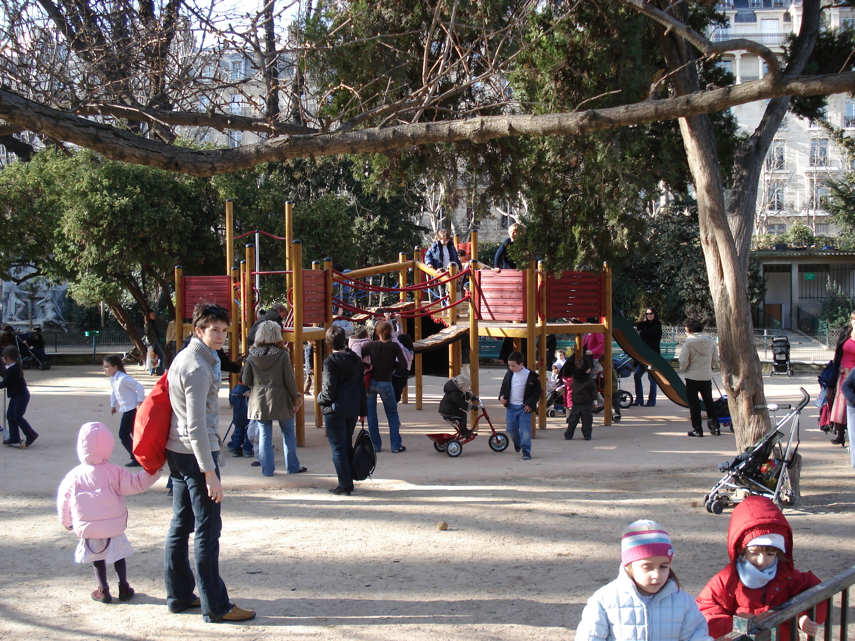 照片 法国(France) 巴黎(Paris) 蒙索公园(Monceau Garden) 2006-03 51
