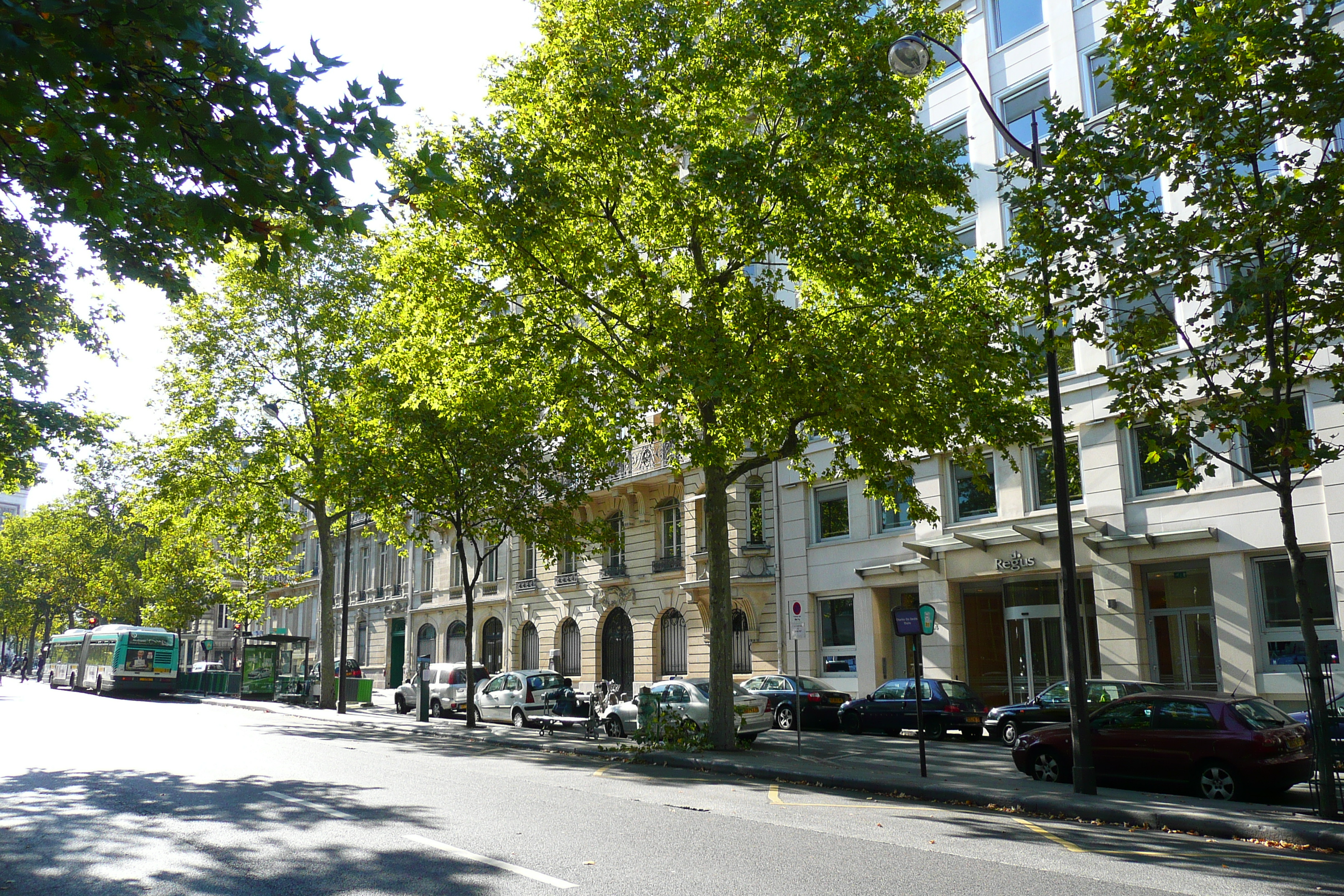 照片 法国(France) 巴黎(Paris) 奥什大街(Avenue Hoche) 2007-09 12