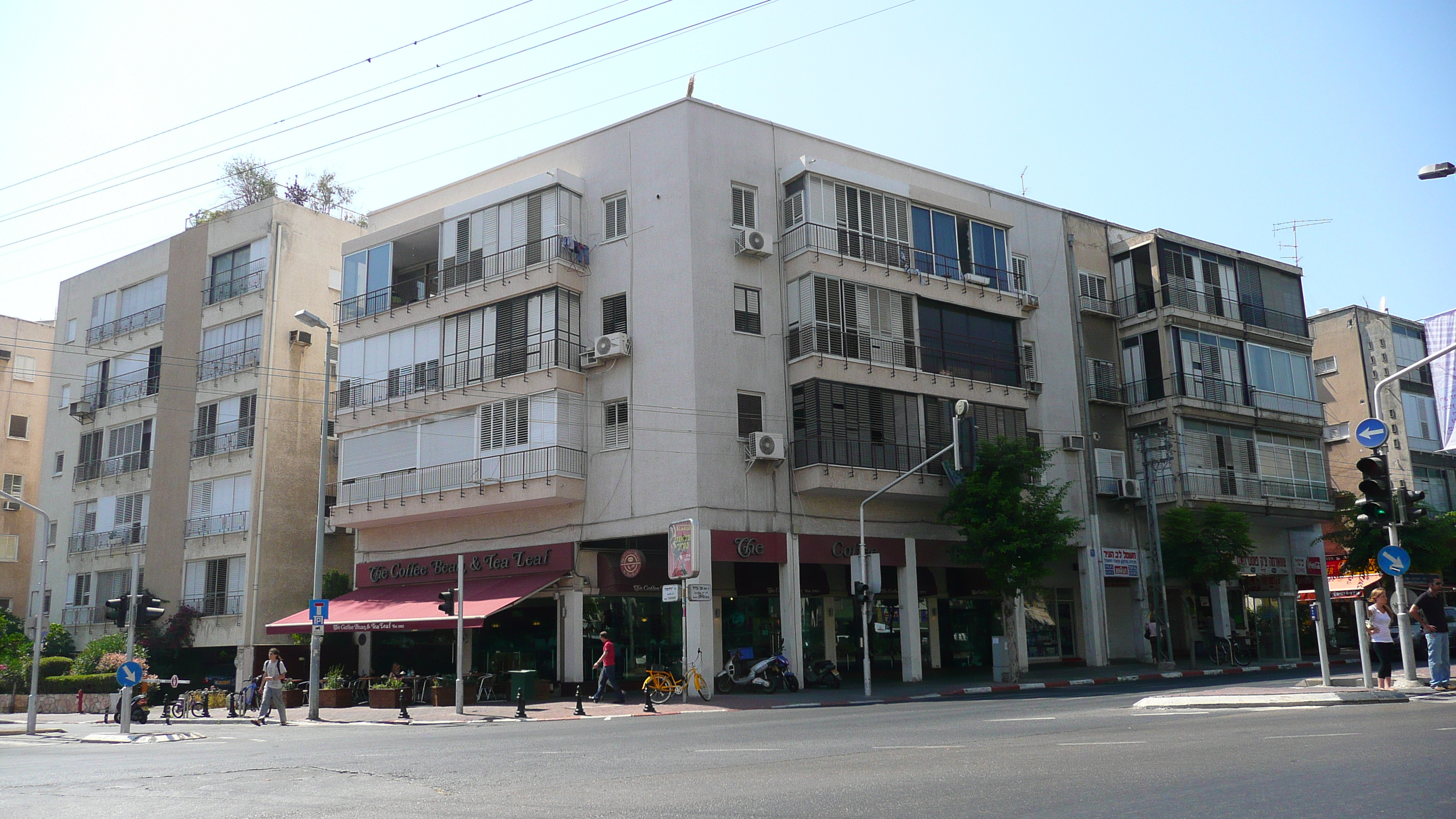 照片 以色列(Israel) 特拉维夫(Tel Aviv) 伊本·加比罗尔街(Ibn Gvirol Street) 2007-06 34