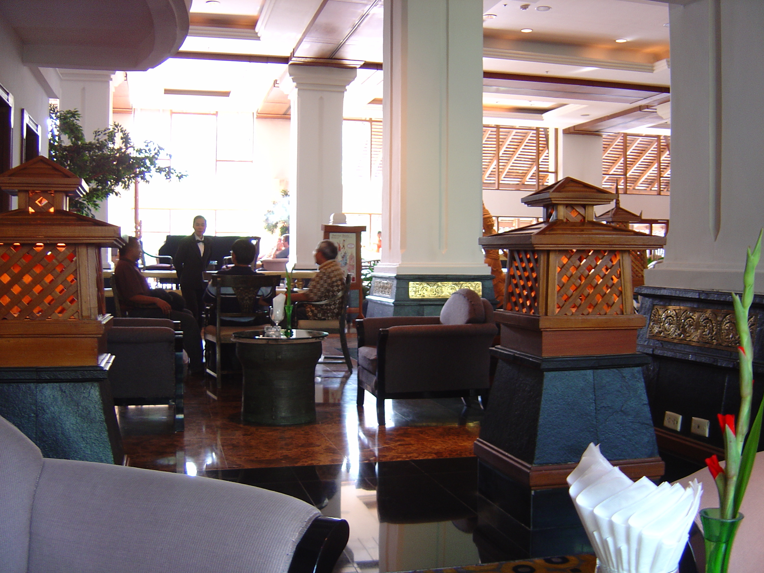 照片 缅甸(Myanmar) 仰光(Yangon) 甘达基宫殿酒店(Kandawgyi Palace Hotel) 2005-01 26