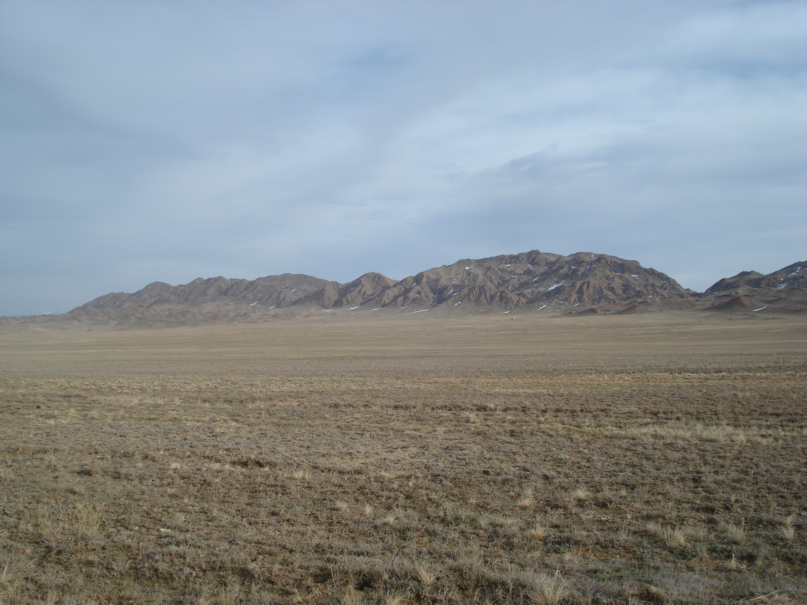 照片 哈萨克斯坦(Kazakhstan) 阿拉木图至恰伦峡谷公路(Almaty to Charyn Canyon road) 2007-03 102