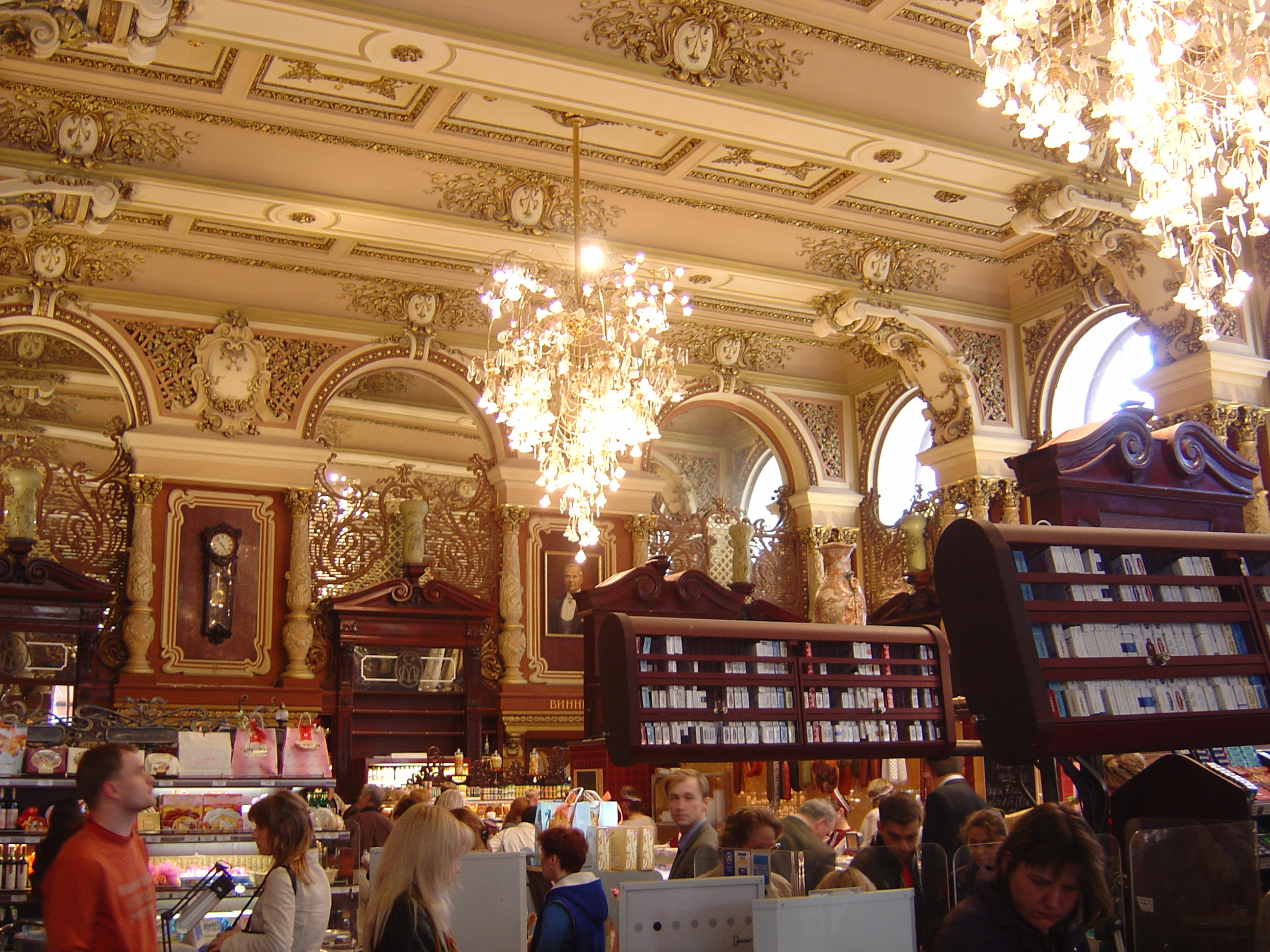 照片 俄罗斯(Russia) 莫斯科(Moscow) 特维尔大街(Tverskaya Street) 2005-04 130