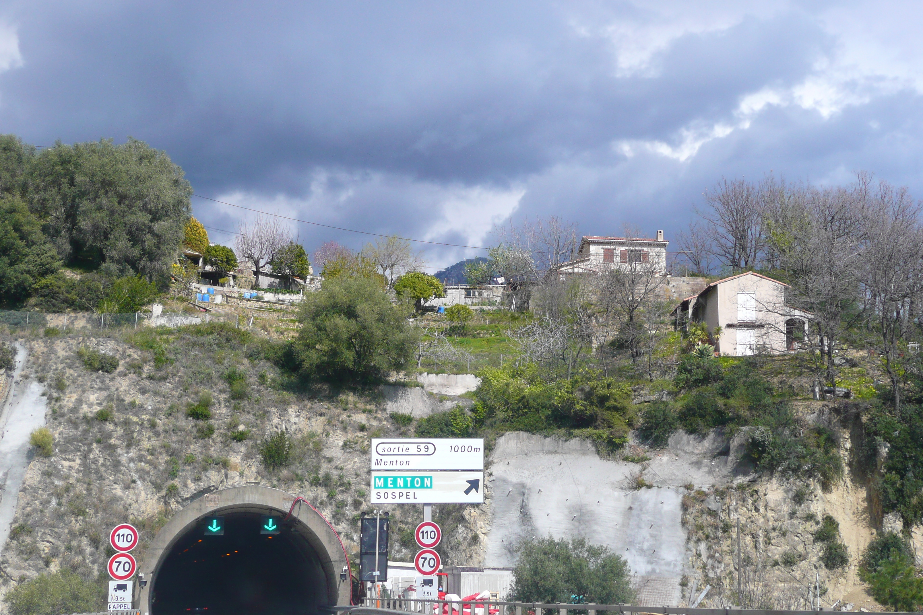 照片 法国(France) 蔚蓝海岸(French Riviera) 尼斯至芒通公路(Nice to Menton road) 2008-03 17