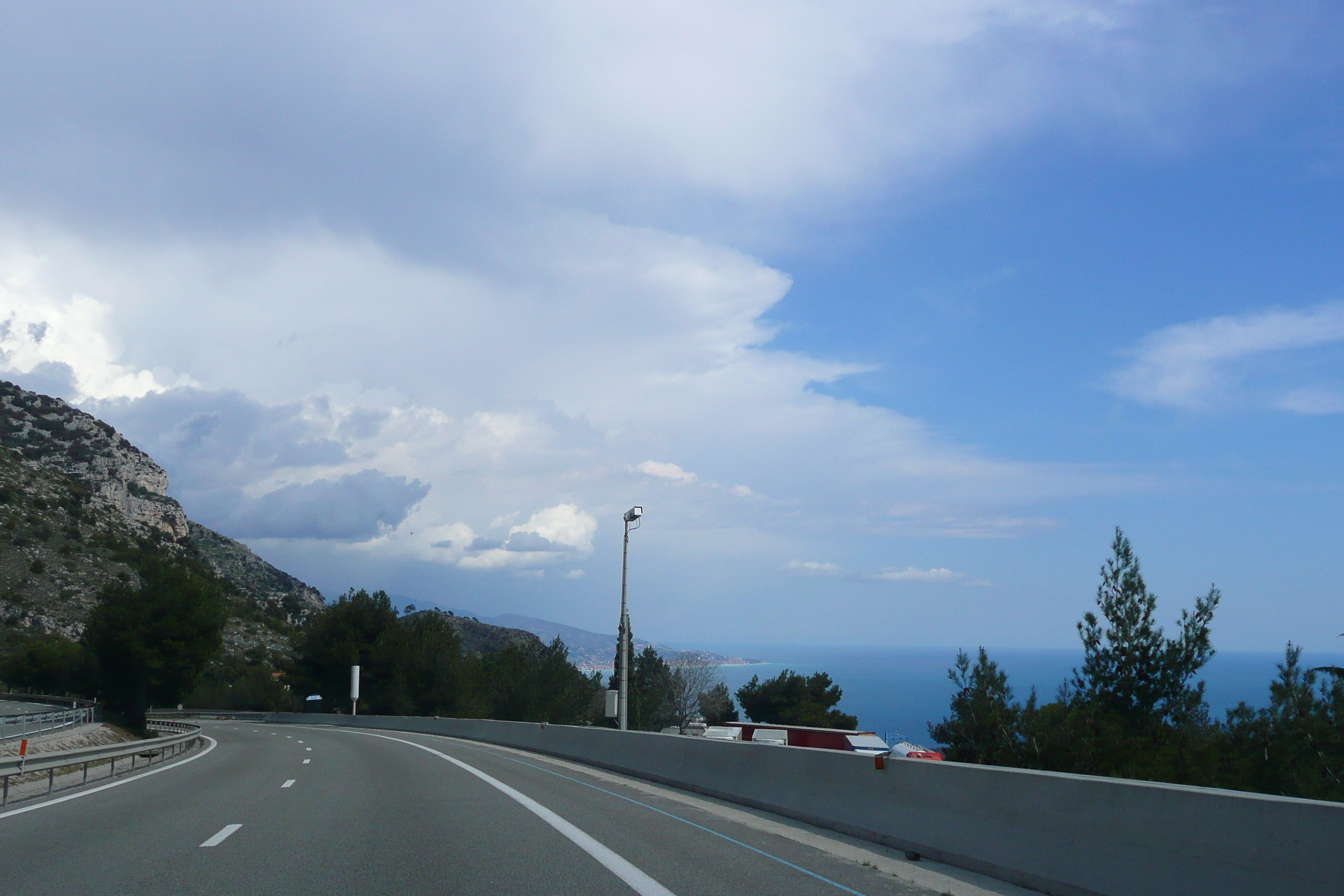 照片 法国(France) 蔚蓝海岸(French Riviera) 尼斯至芒通公路(Nice to Menton road) 2008-03 19