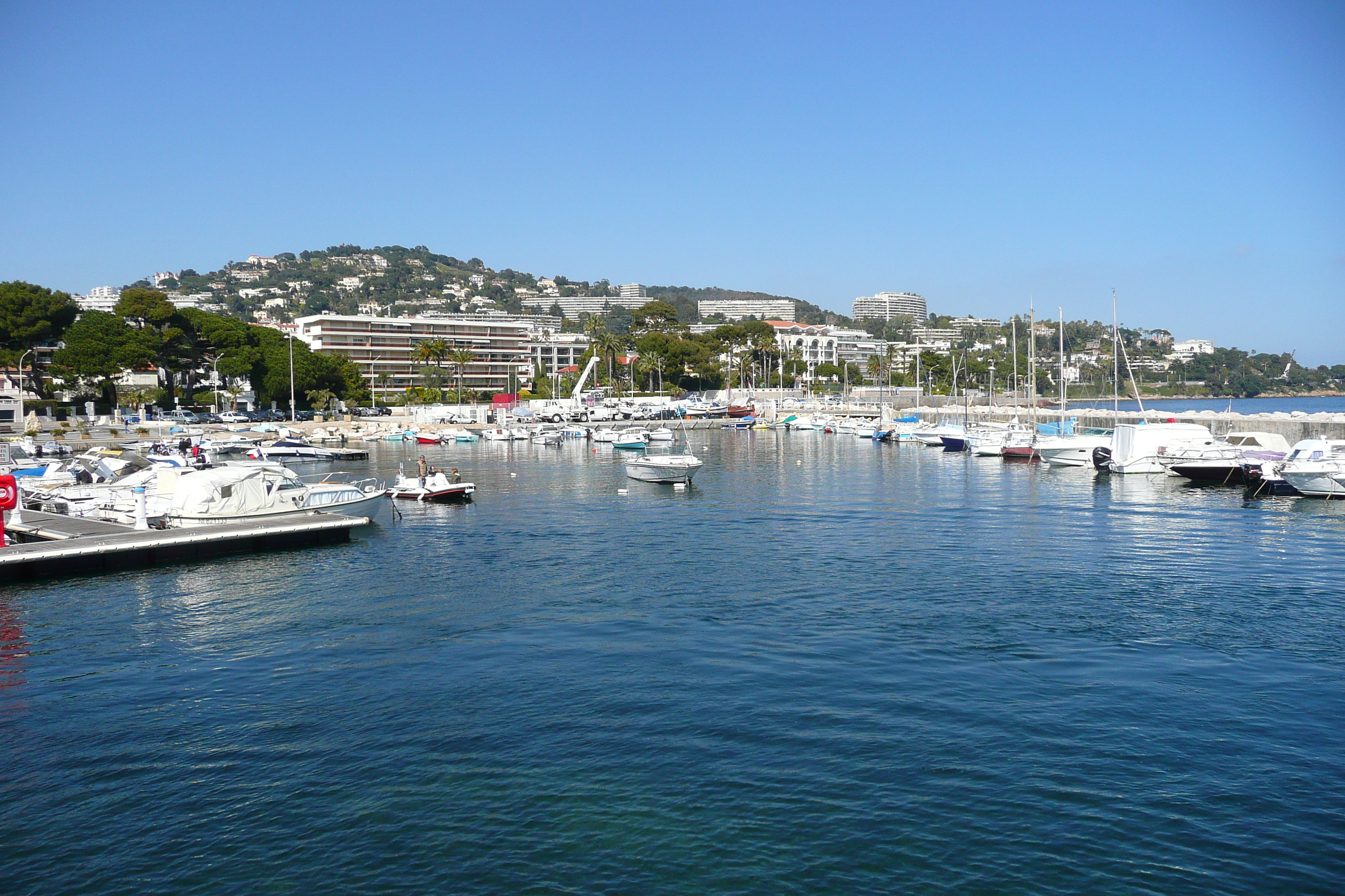 照片 法国(France) 戛纳(Cannes) 加扎涅尔海滩(Plage Gazagnaire) 2008-03 92