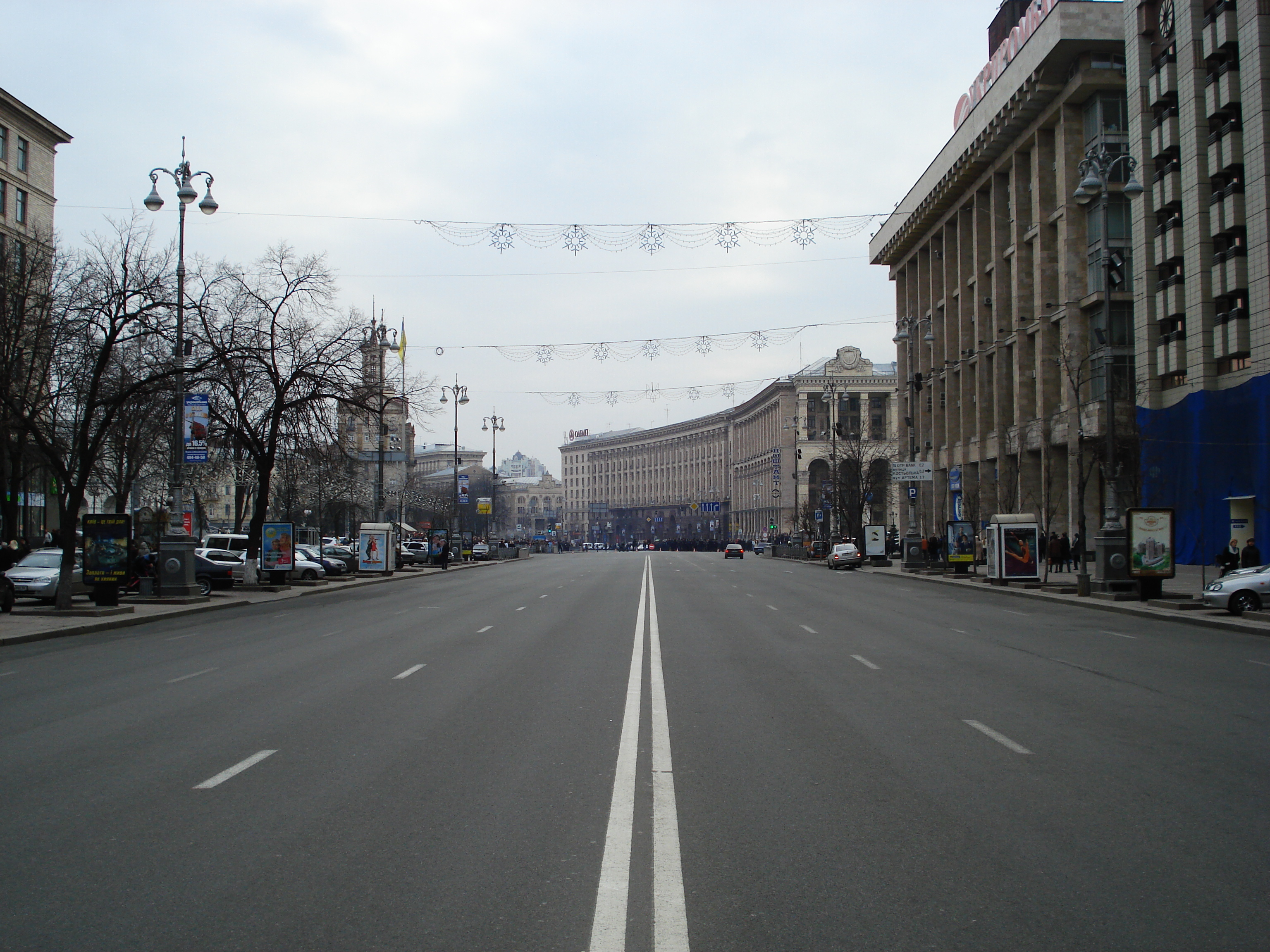 照片 乌克兰(Ukraine) 基辅(Kiev) 赫雷夏蒂克大街(Kreschatyk Street) 2007-03 8