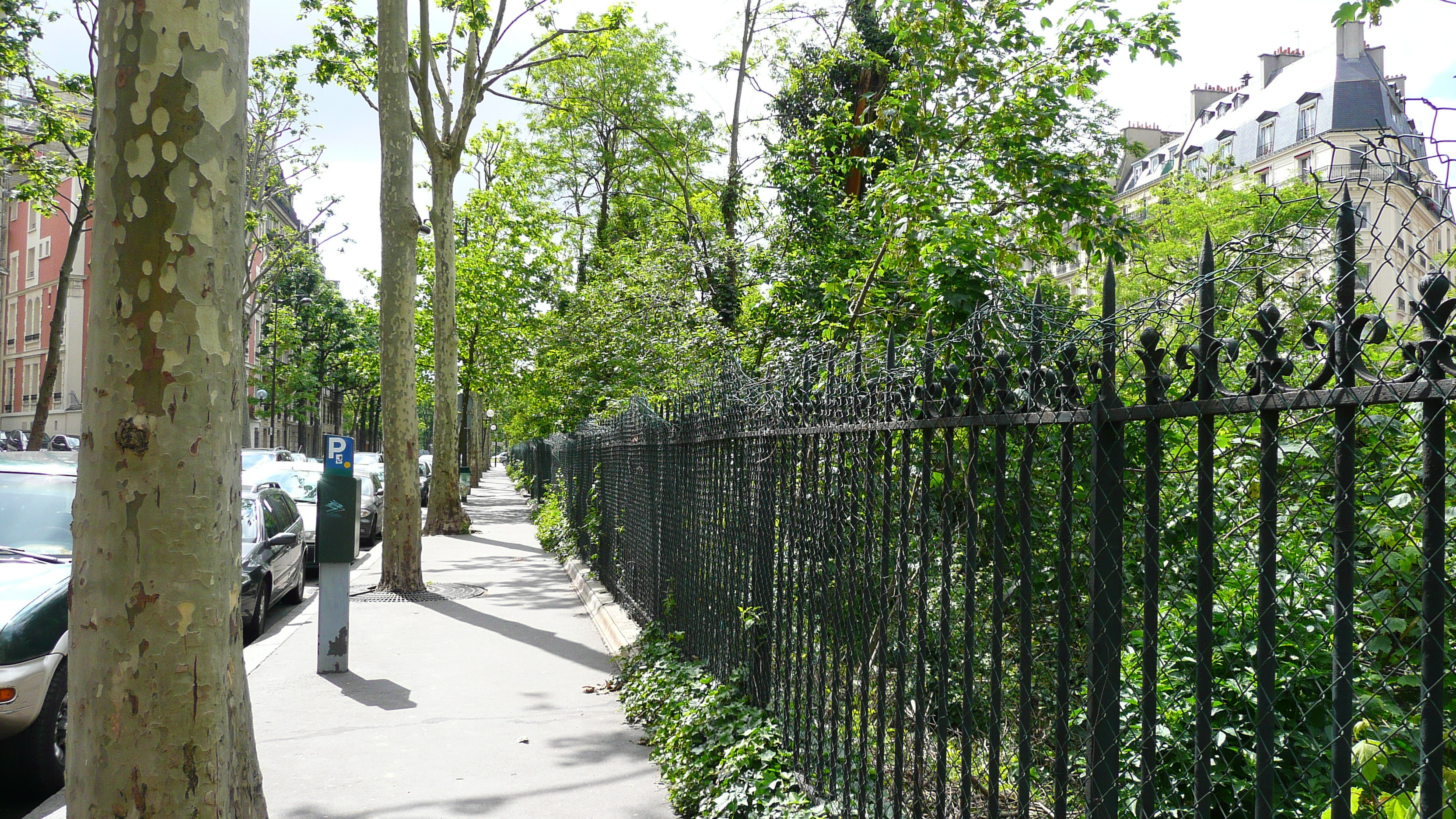 照片 法国(France) 巴黎(Paris) 第十七区(17th Arrondissement) 佩雷尔大道(Boulevard Pereire) 2007-05 3
