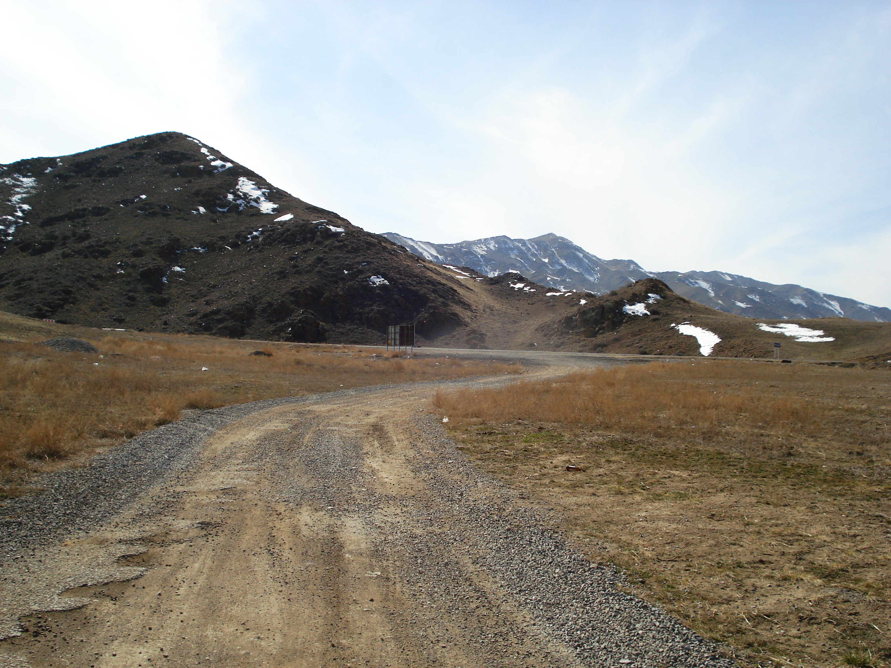 照片 哈萨克斯坦(Kazakhstan) 阿拉木图至恰伦峡谷公路(Almaty to Charyn Canyon road) 2007-03 184