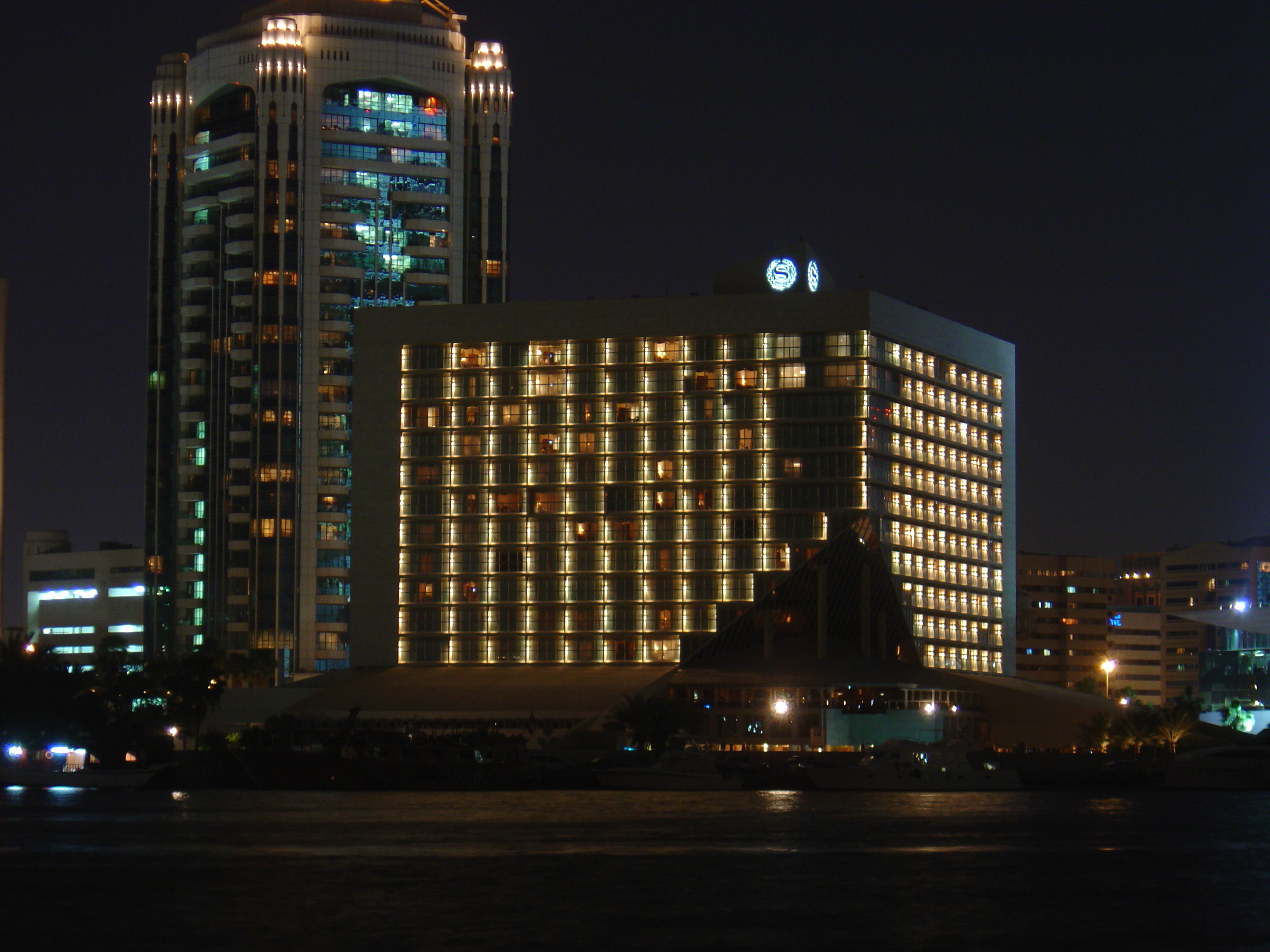 照片 阿联酋(United Arab Emirates) 迪拜(Dubai) 迪拜河喜来登酒店(Sheraton Dubai Creek Hotel) 2005-03 6