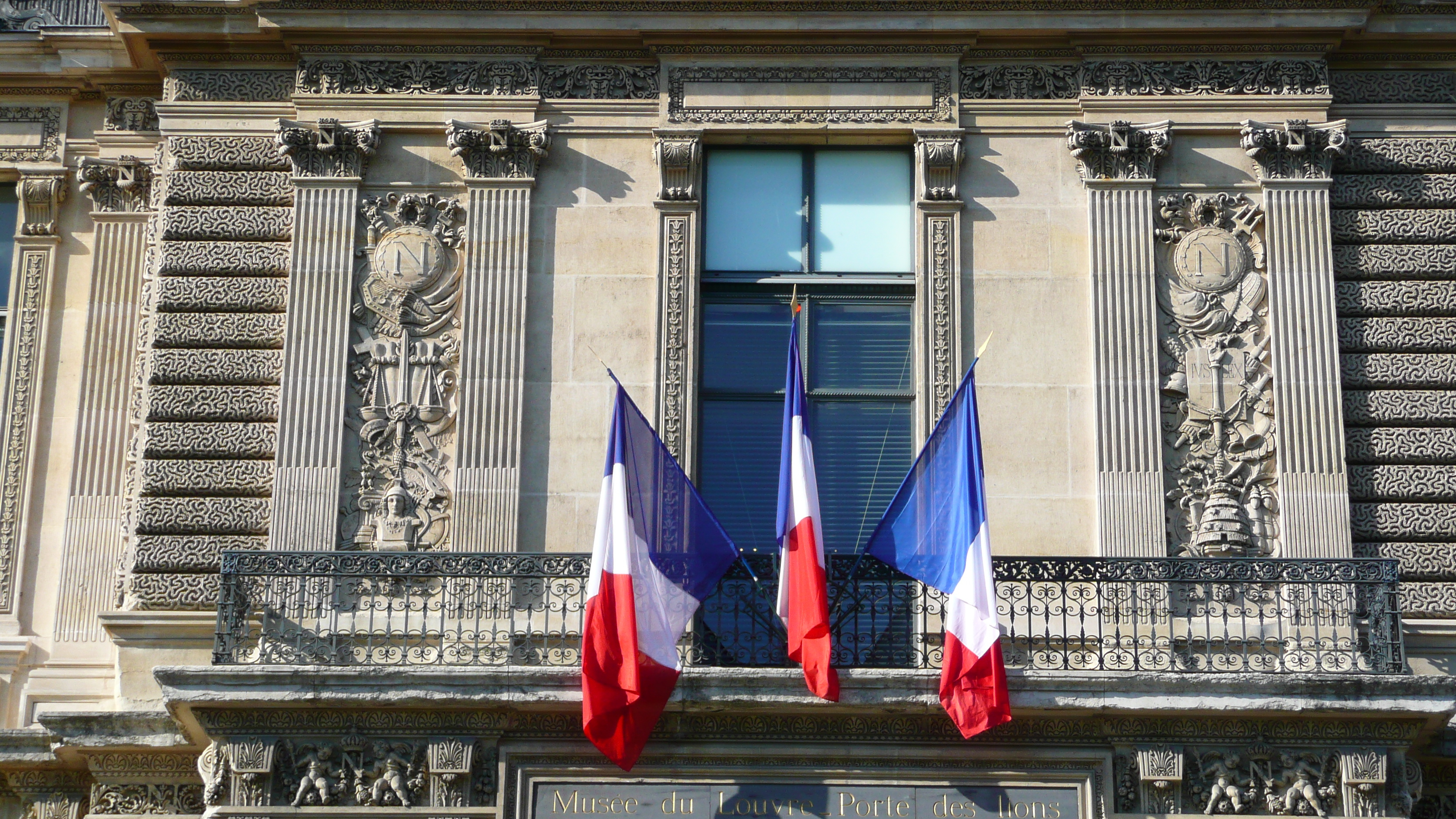 照片 法国(France) 巴黎(Paris) 卢浮宫(Louvre) 卢浮宫临河立面(Riverside facade of Louvre) 2007-07 50
