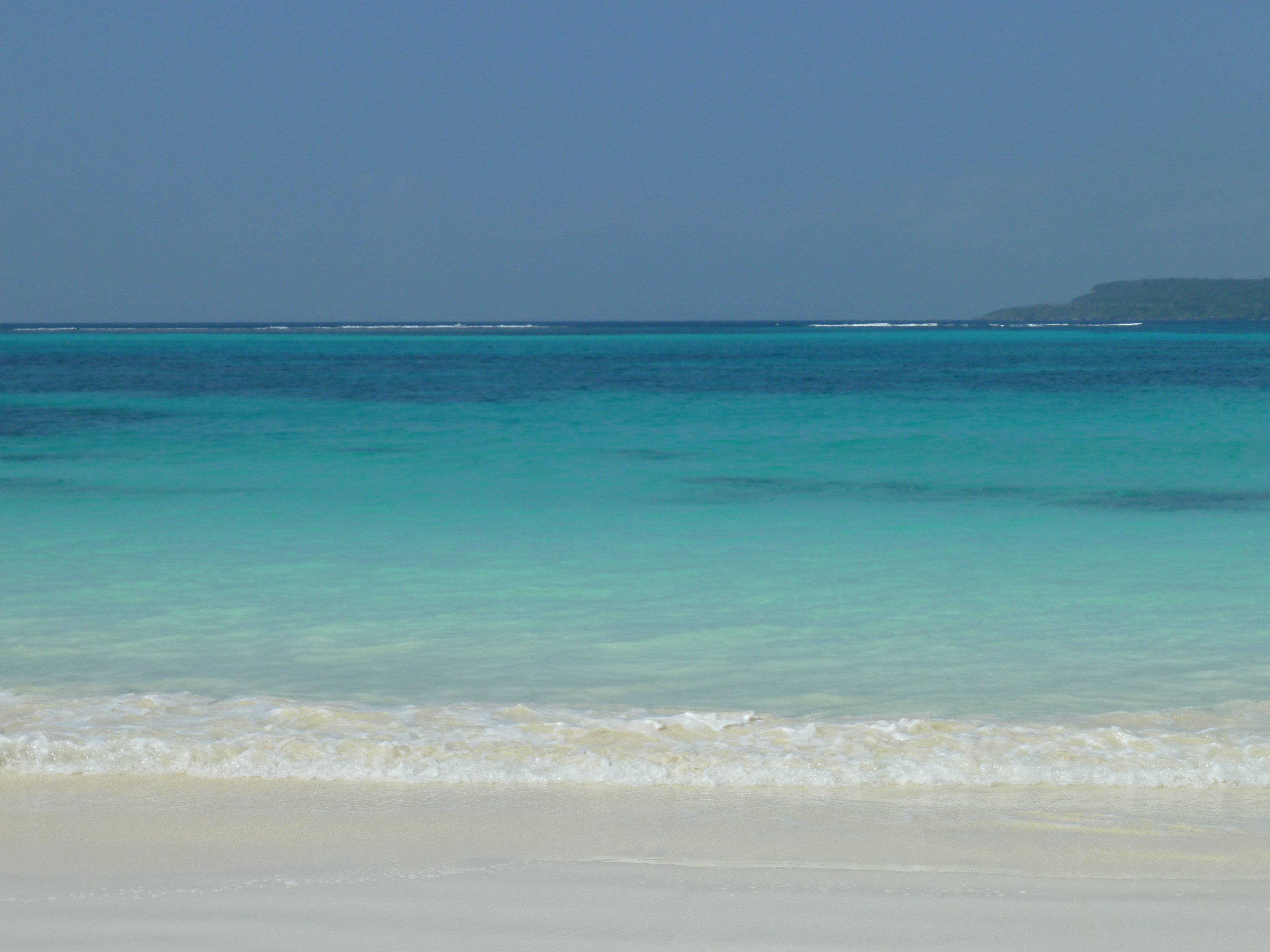 照片 新喀里多尼亚(New Caledonia) 利富岛(Lifou) 夏多布里昂湾(Chateaubriand Bay) 2010-05 13