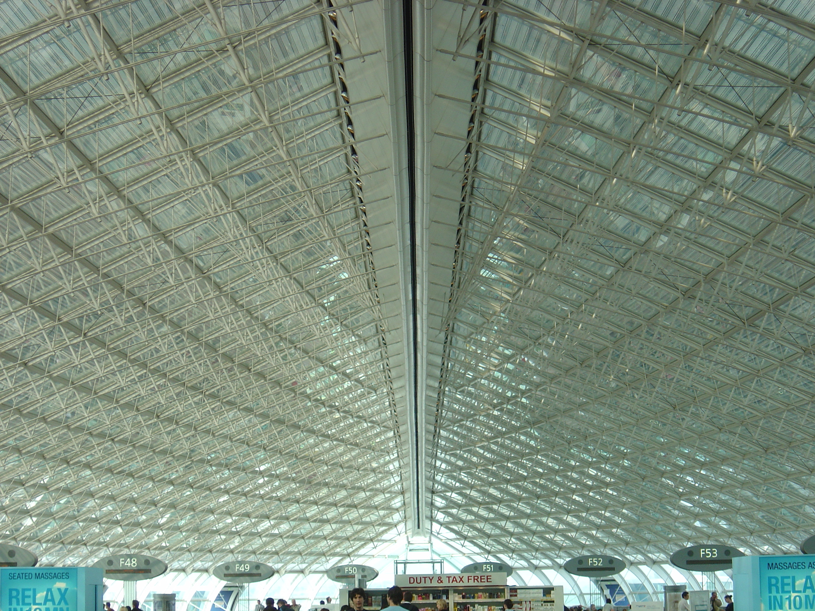 照片 法国(France) 巴黎戴高乐机场(Paris Charles de Gaulle Airport) 2005-04 0