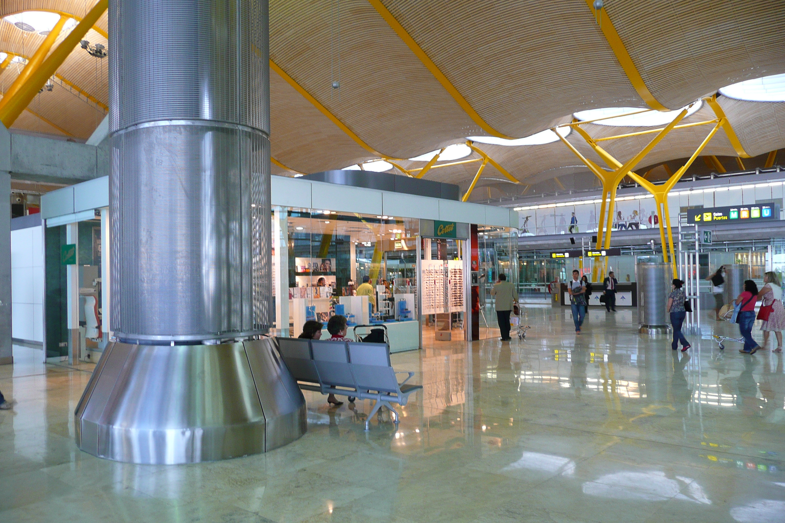 照片 西班牙(Spain) 马德里(Madrid) 巴拉哈斯机场(Barajas Airport) 2007-09 47