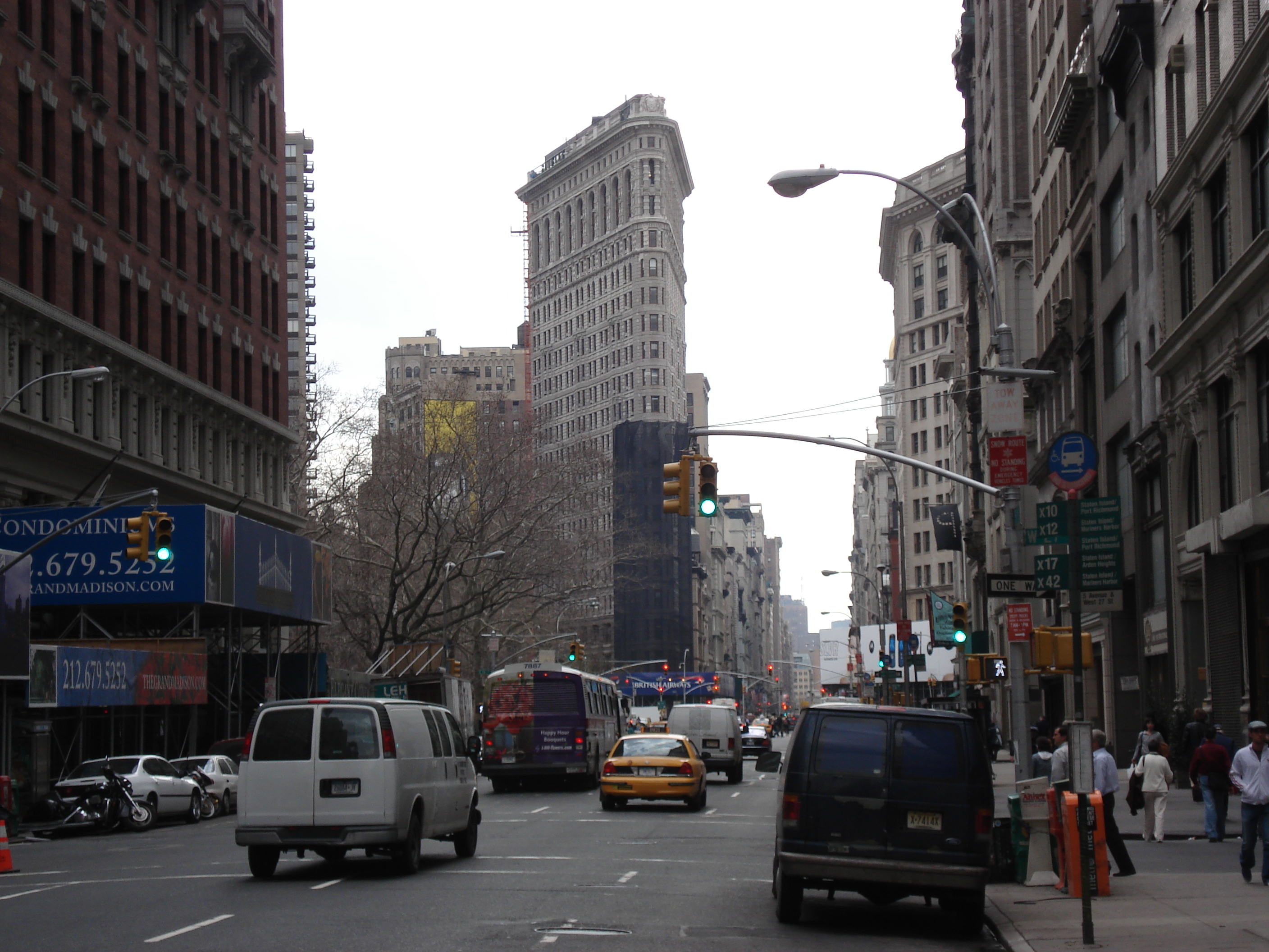 照片 美国(United States) 纽约(New York) 沿第五大道而下(down the 5th Avenue) 2006-03 45