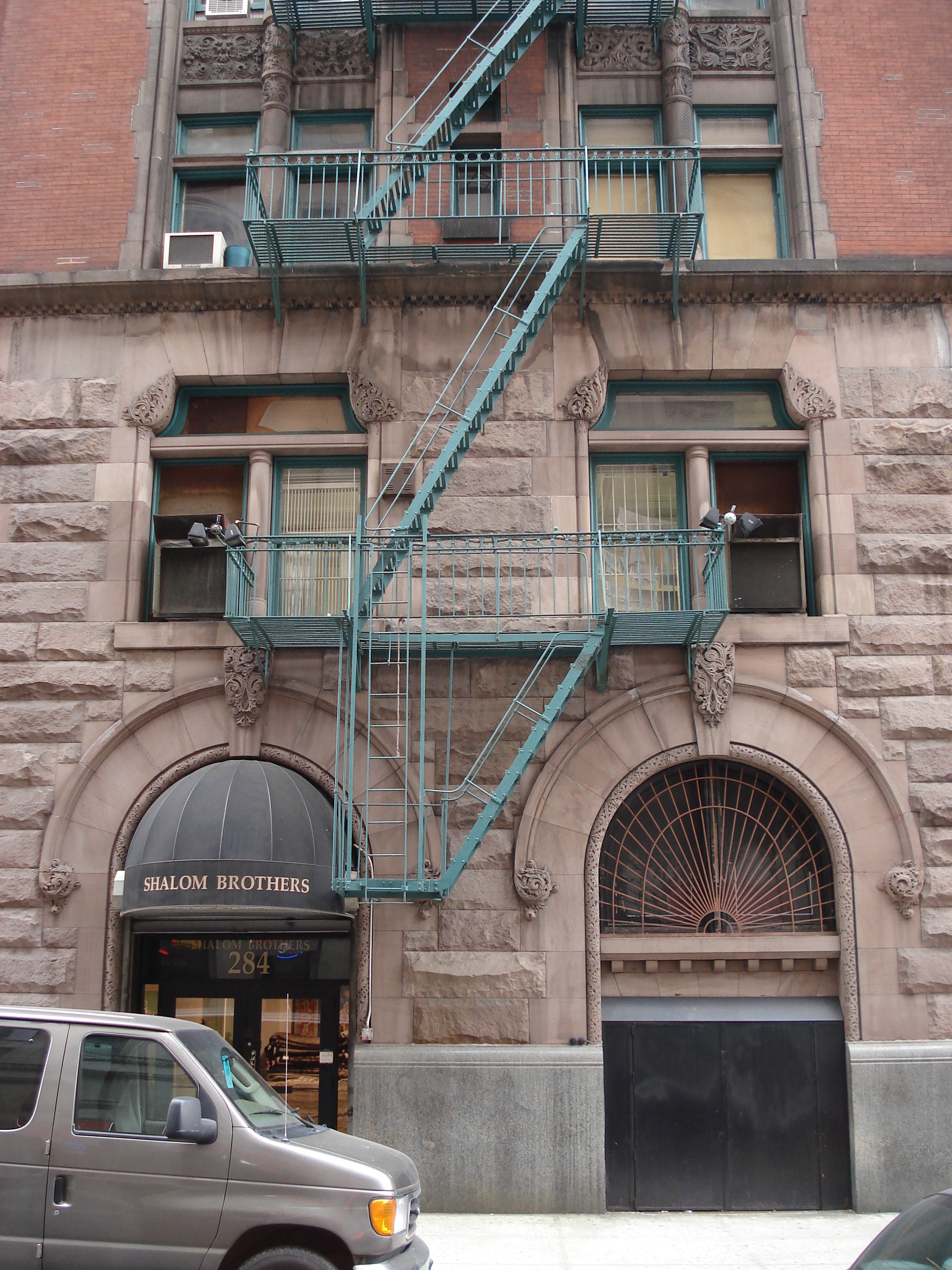 照片 美国(United States) 纽约(New York) 沿第五大道而下(down the 5th Avenue) 2006-03 56