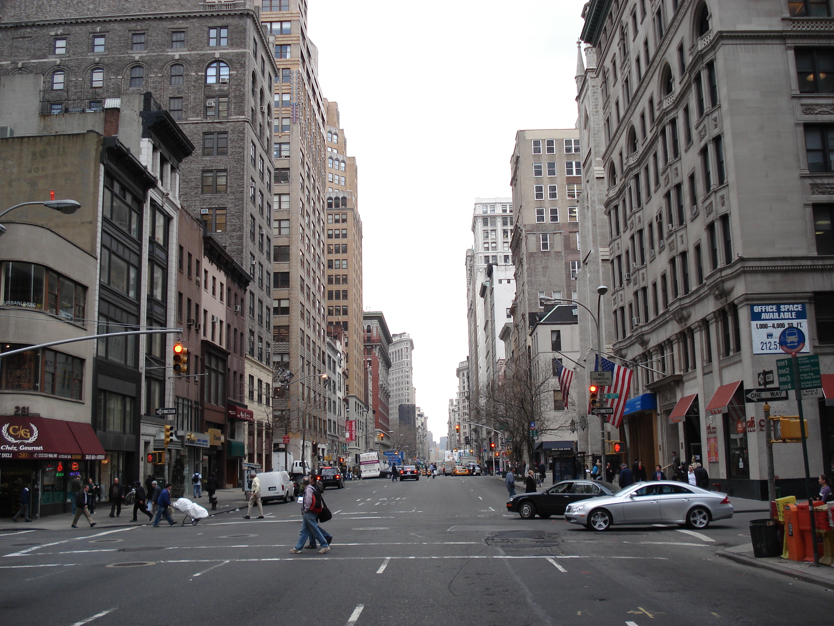 照片 美国(United States) 纽约(New York) 沿第五大道而下(down the 5th Avenue) 2006-03 51