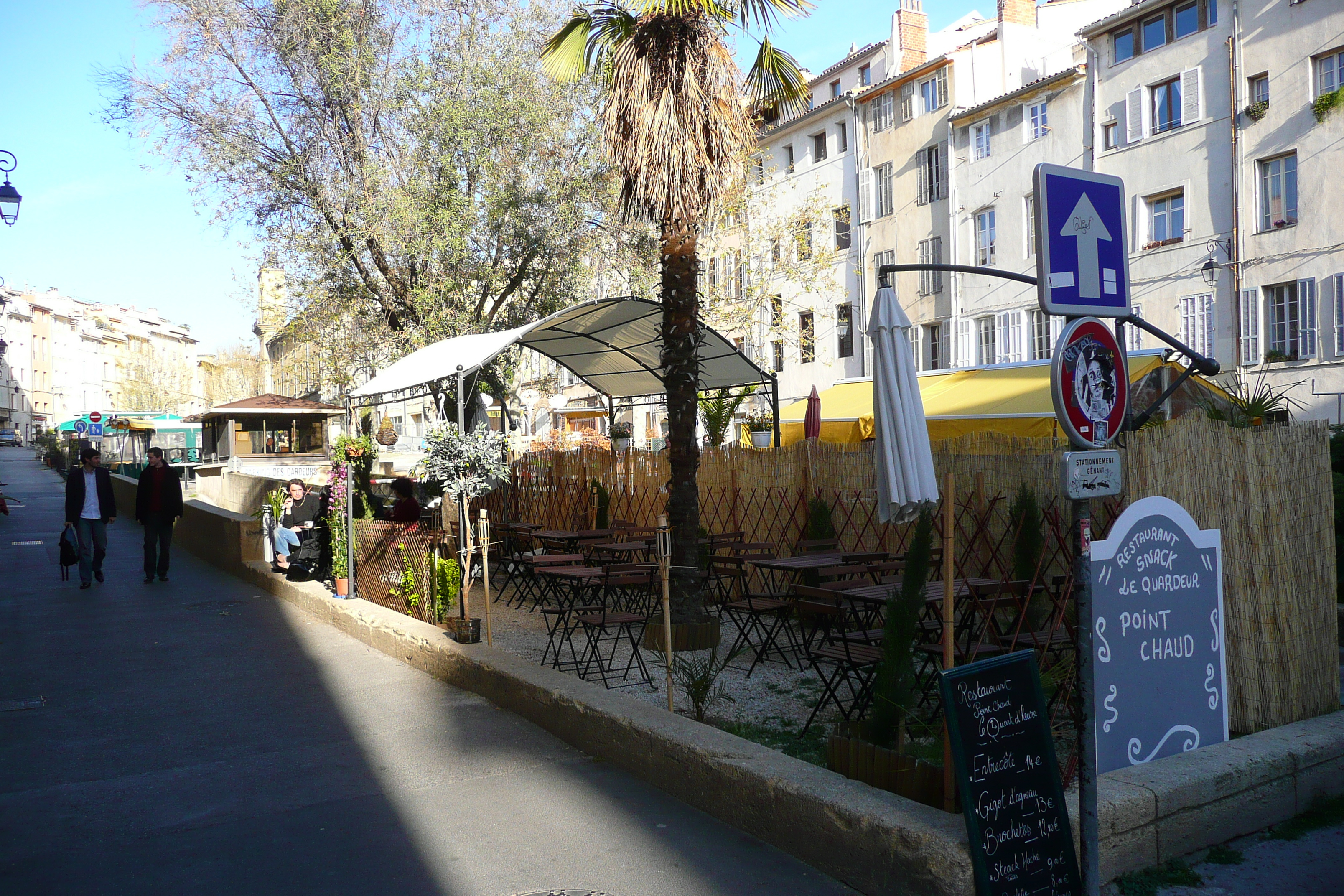照片 法国(France) 普罗旺斯地区艾克斯(Aix en Provence) 梳毛工广场(Forum des Cardeurs) 2008-04 18