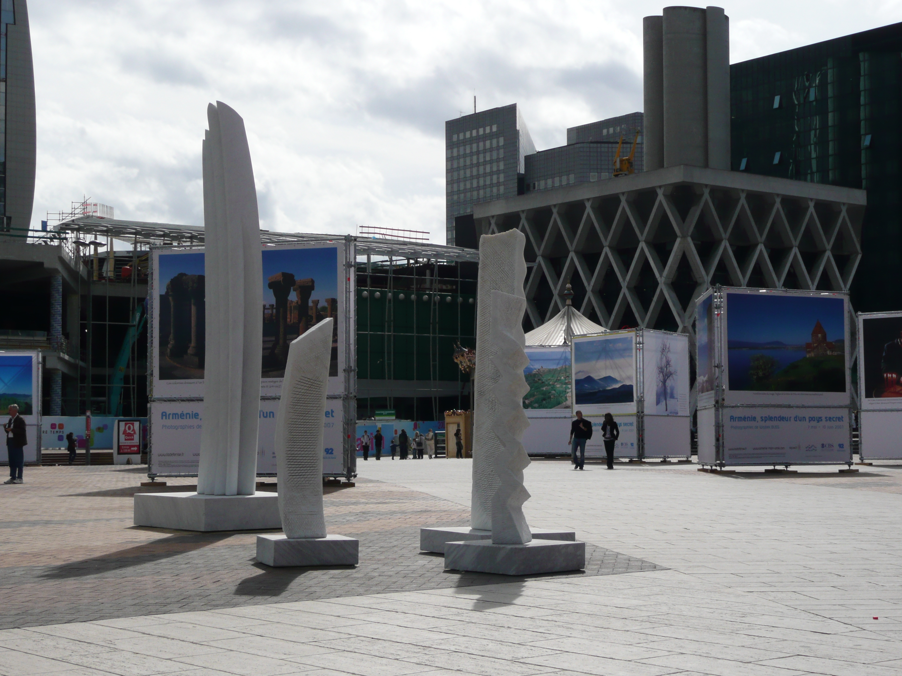 照片 法国(France) 巴黎(Paris) 拉德芳斯(La Defense) 2007-05 221