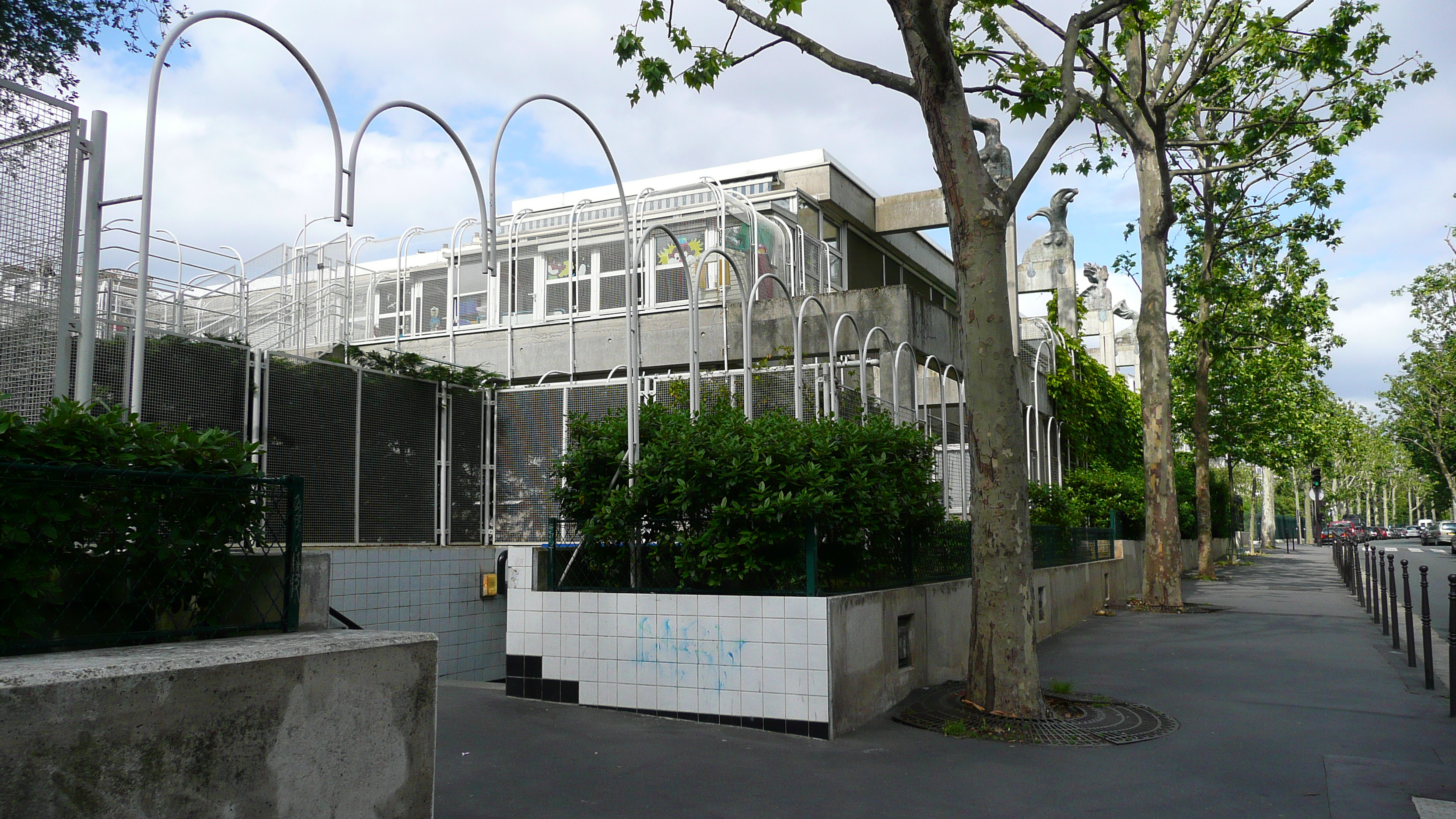 照片 法国(France) 巴黎(Paris) 第十七区(17th Arrondissement) 佩雷尔大道(Boulevard Pereire) 2007-05 23
