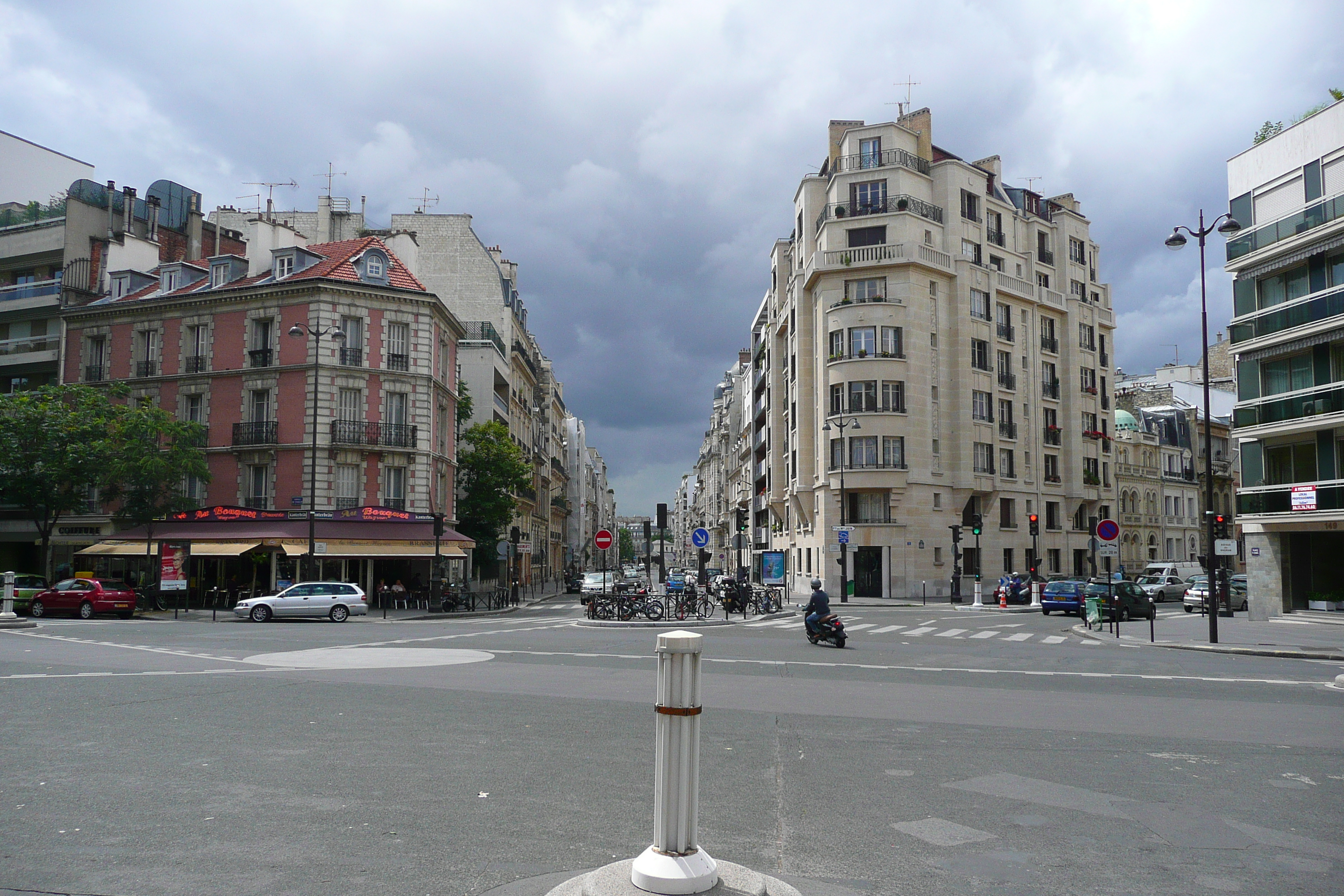 照片 法国(France) 巴黎(Paris) 安培街(Rue Ampere) 2007-06 3
