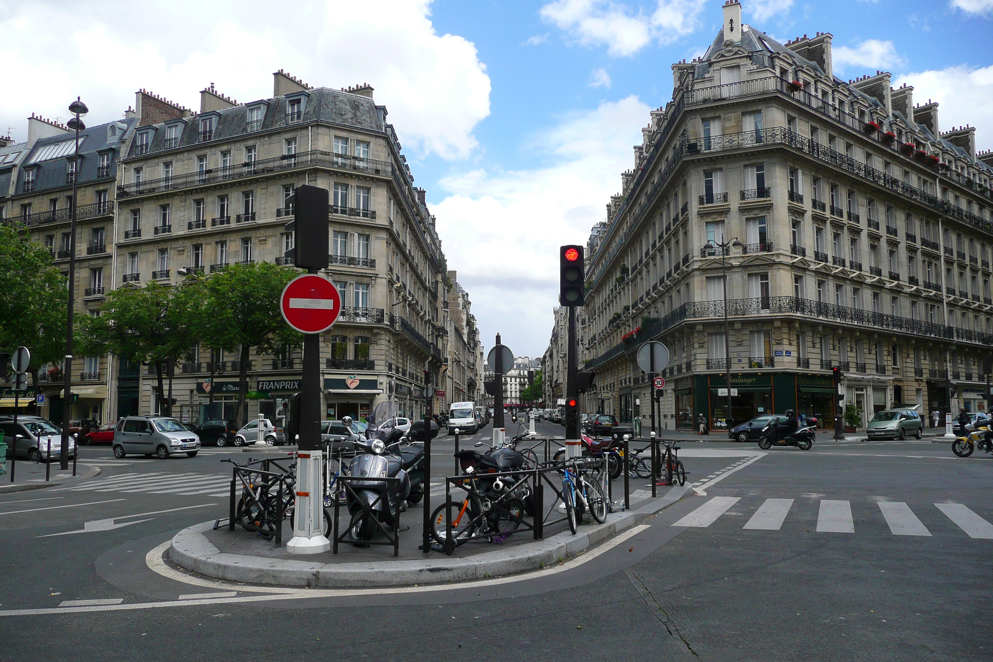 照片 法国(France) 巴黎(Paris) 安培街(Rue Ampere) 2007-06 65