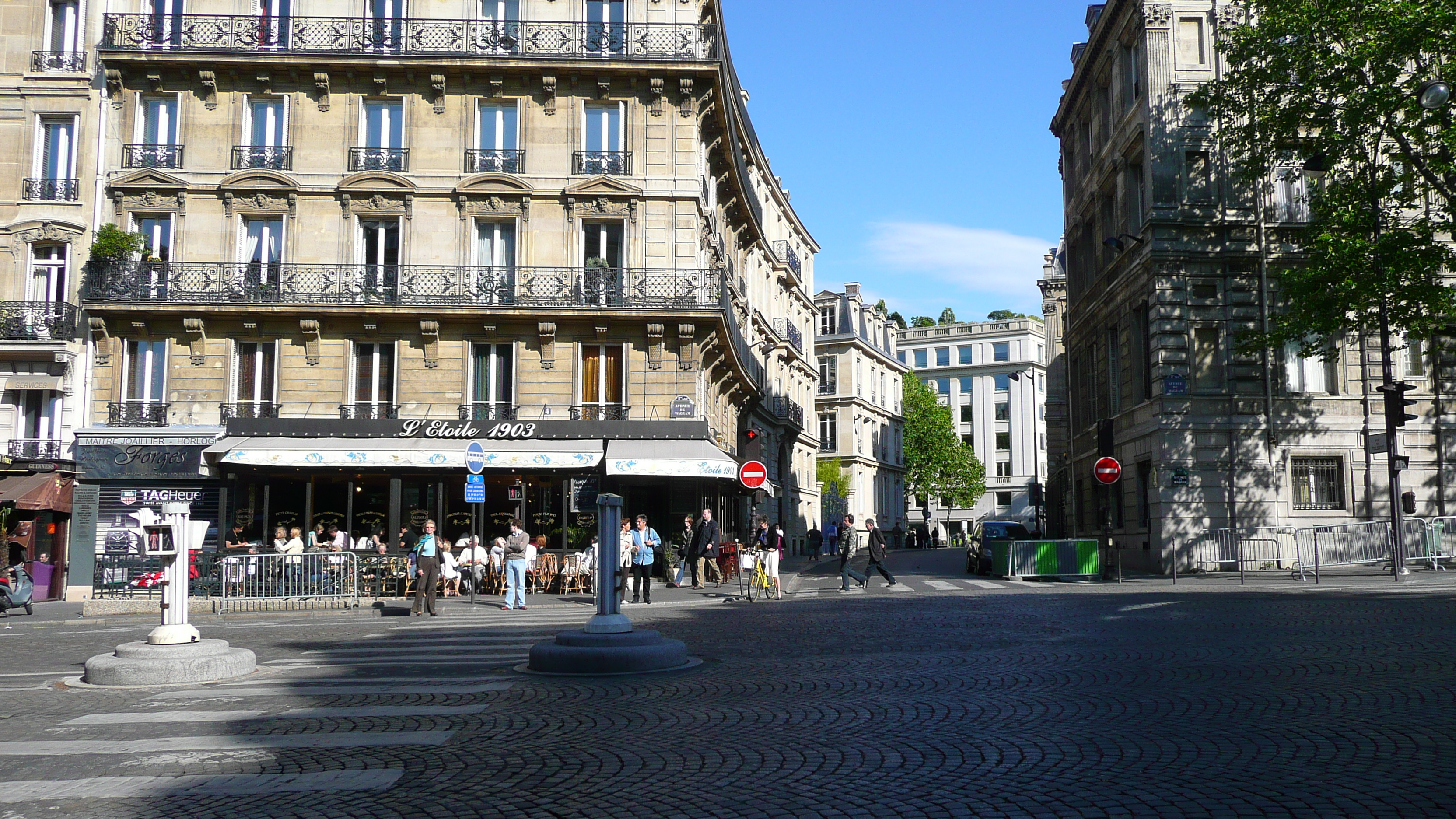 照片 法国(France) 巴黎(Paris) 第十七区(17th Arrondissement) 瓦格拉姆大街(Avenue de Wagram) 2007-05 71