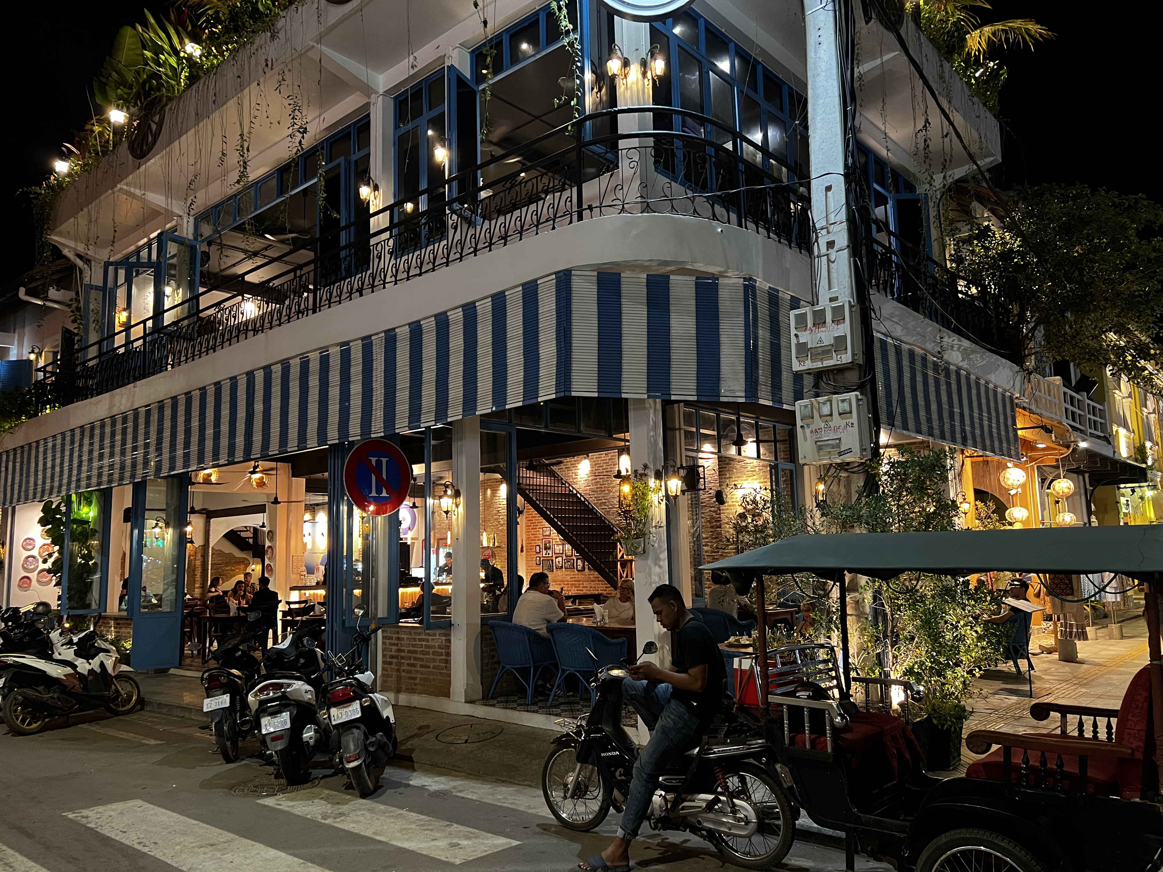 照片 柬埔寨(Cambodia) 暹粒(Siem Reap) 酒吧街(Pub Street) 2023-01 38