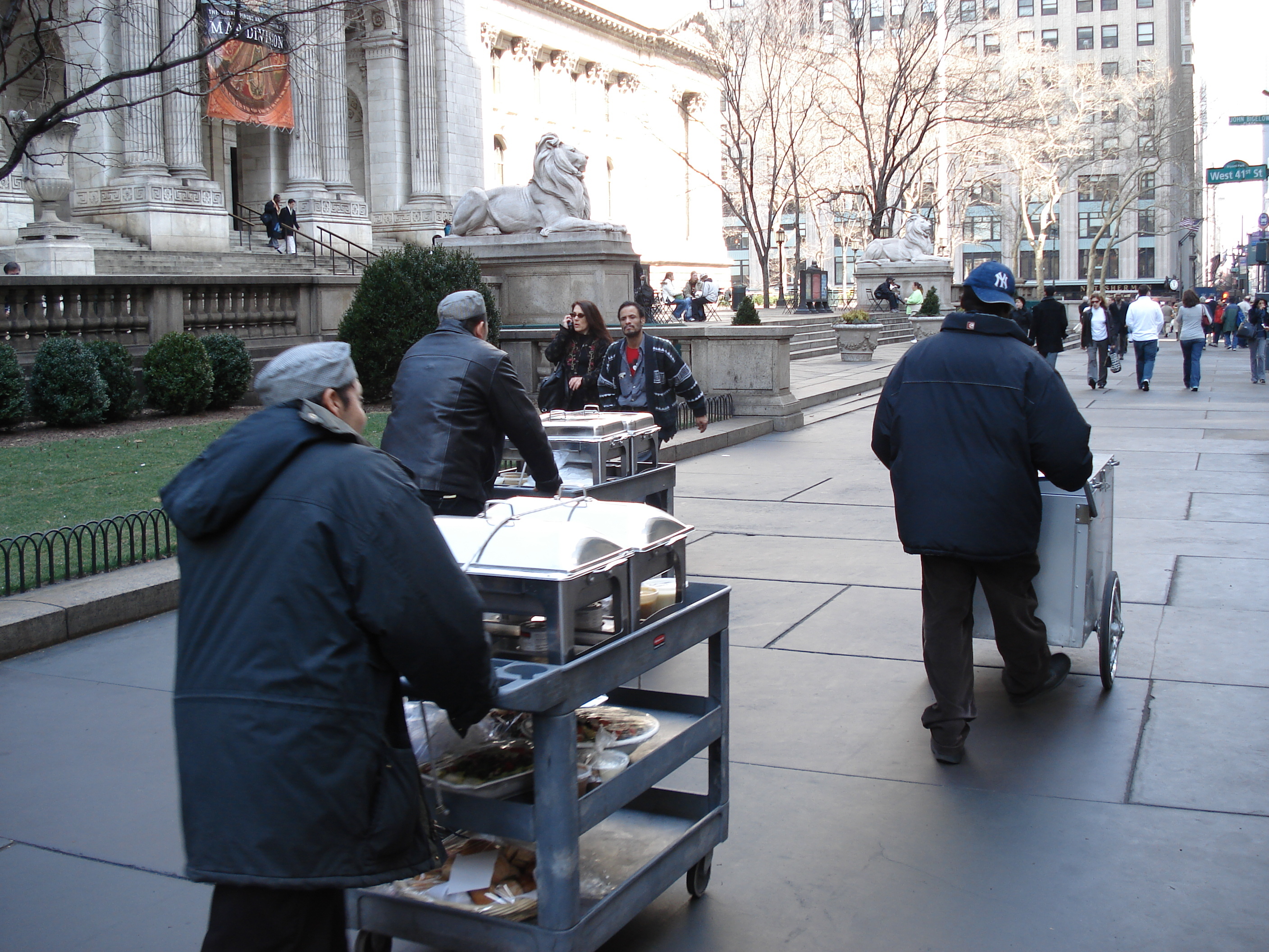 照片 美国(United States) 纽约(New York) 沿第五大道而下(down the 5th Avenue) 2006-03 15